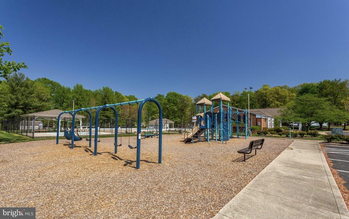 WESTLAKE VILLAGE - Residential