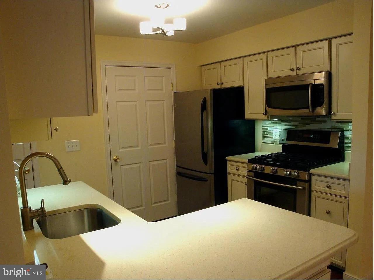 2013 WARNERS TERRACE S 243
