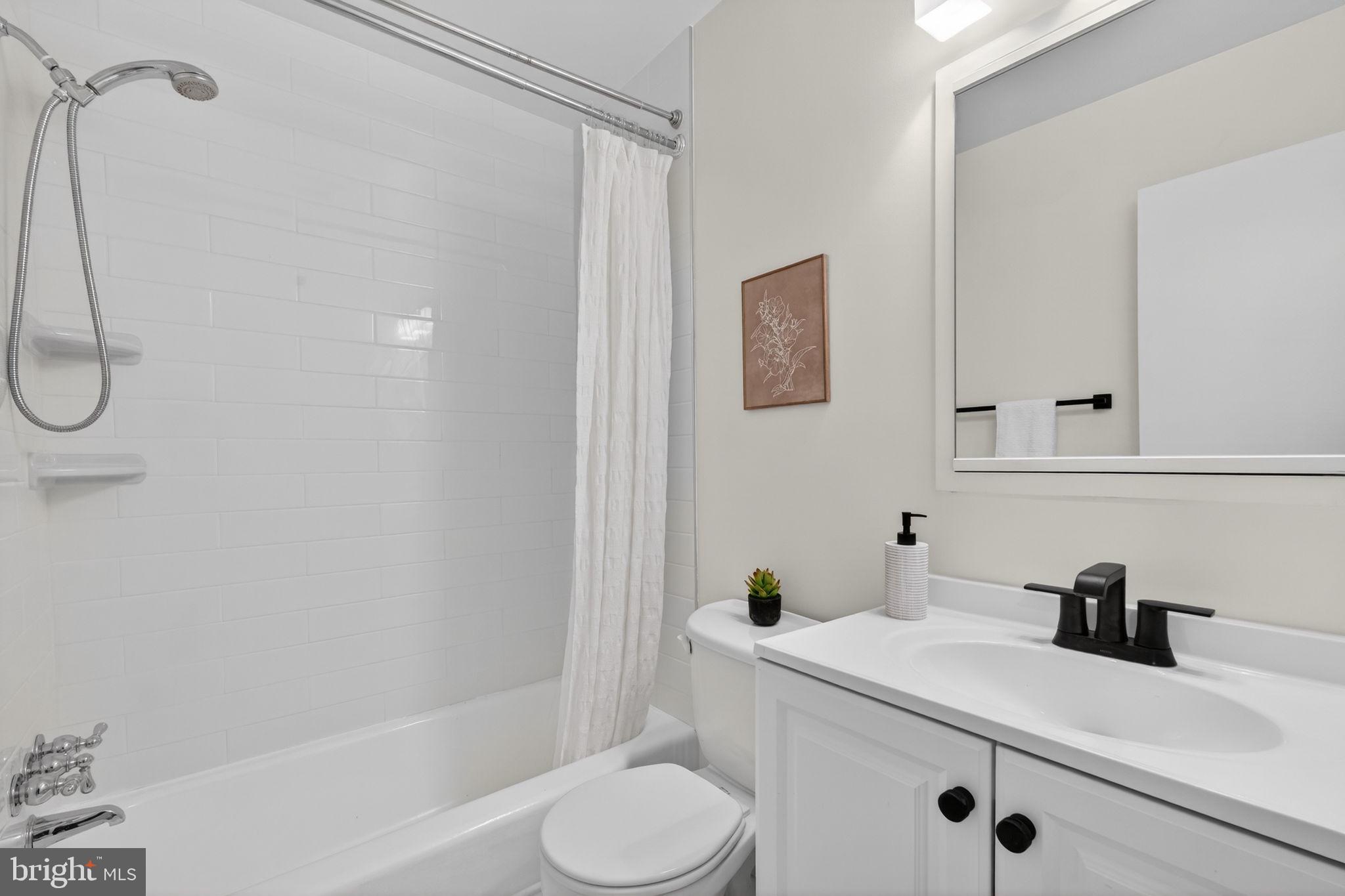 BURNING TREE VALLEY - Residential