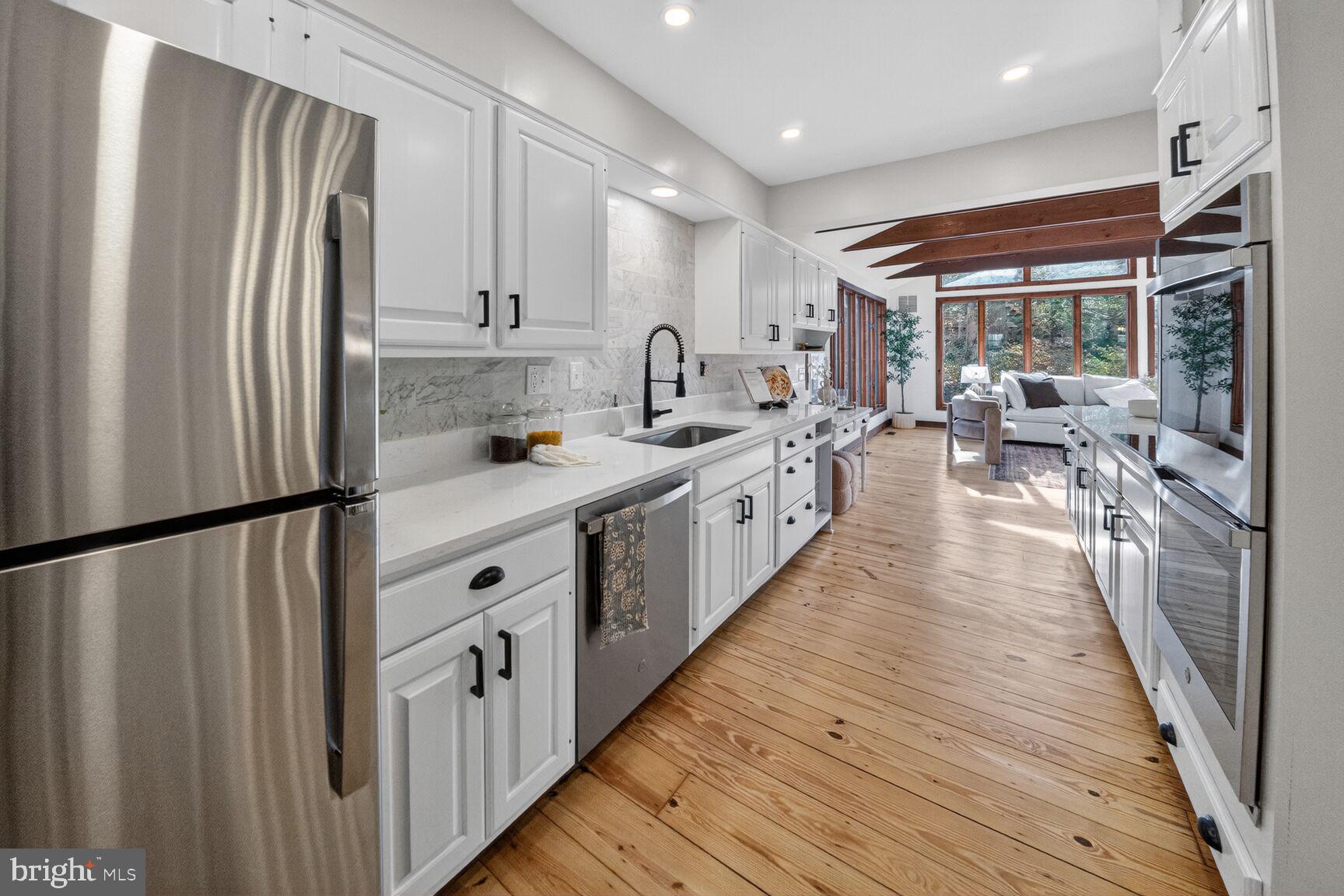 BURNING TREE VALLEY - Residential