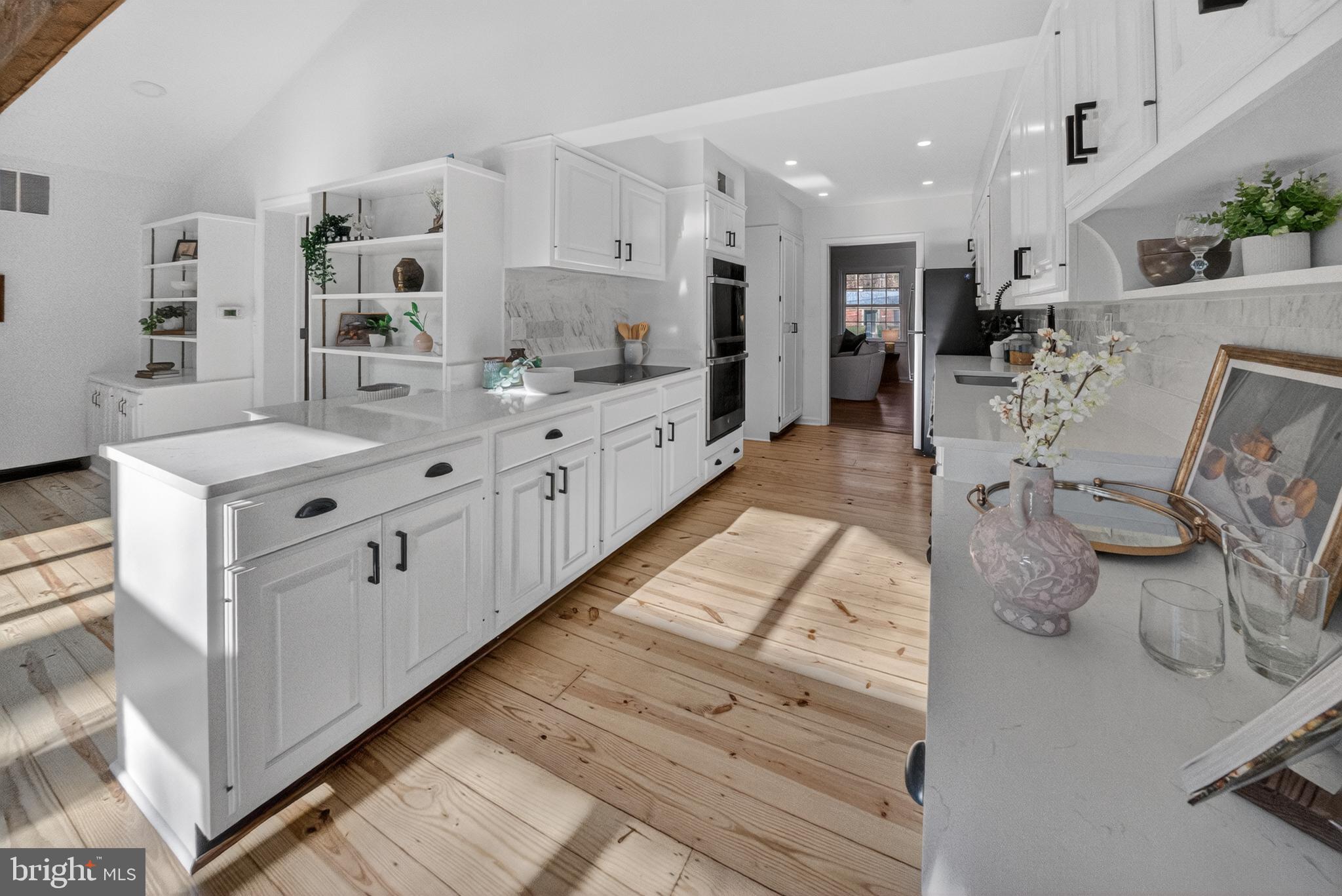 BURNING TREE VALLEY - Residential