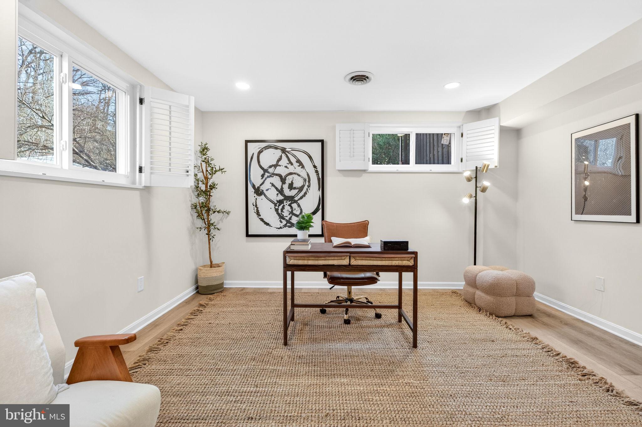 BURNING TREE VALLEY - Residential