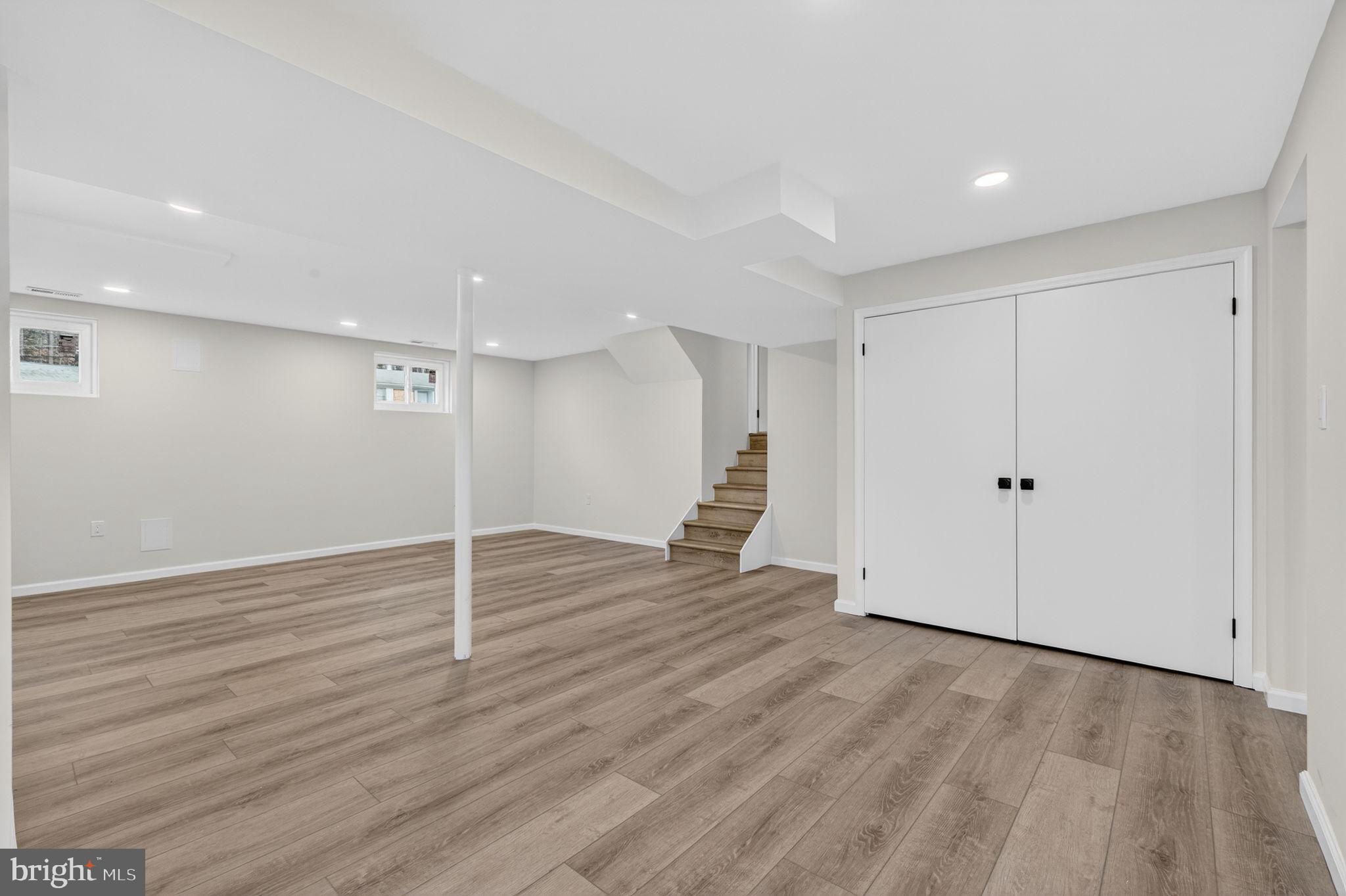 BURNING TREE VALLEY - Residential