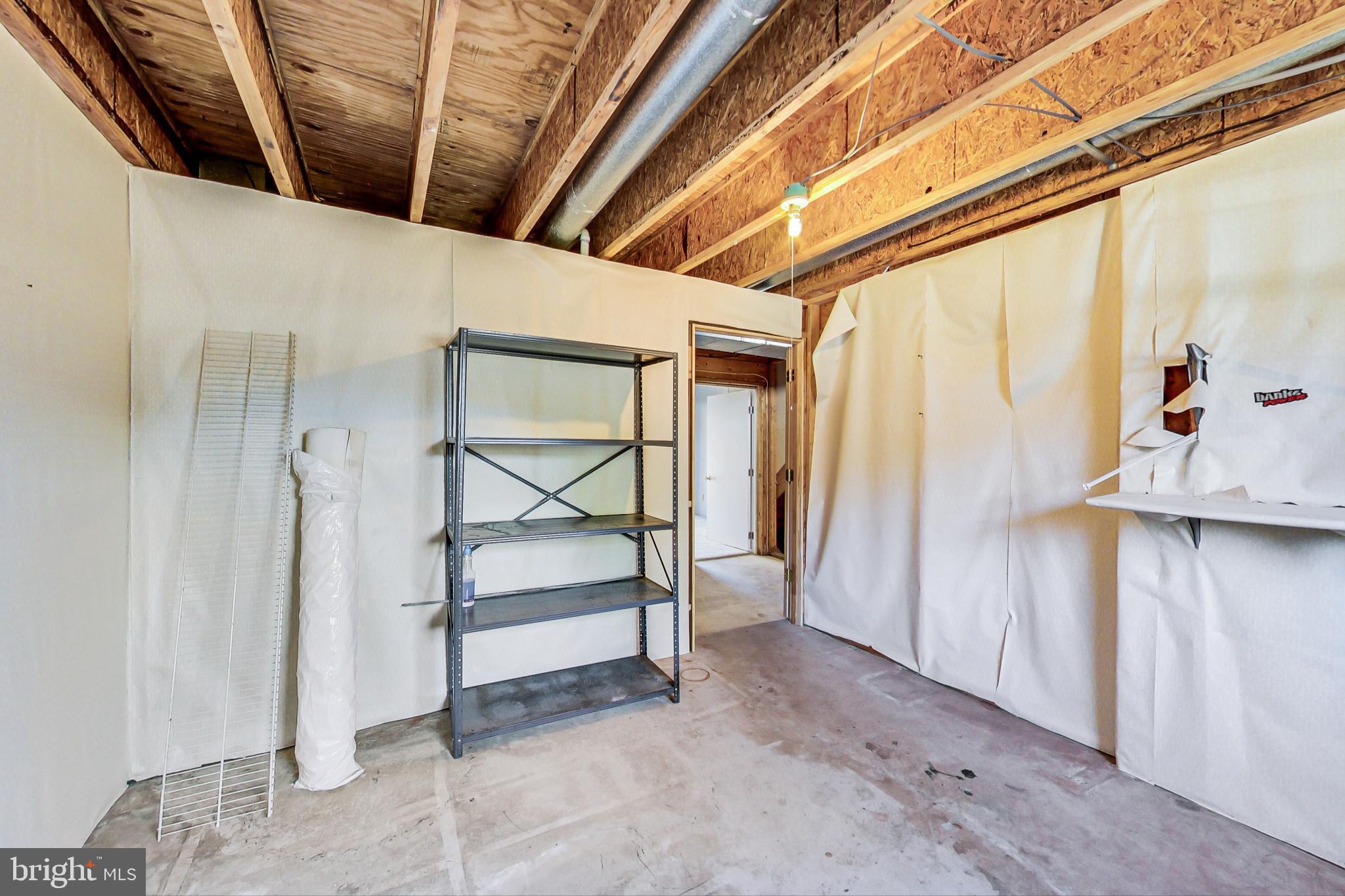 QUAIL HOLLOW - Residential