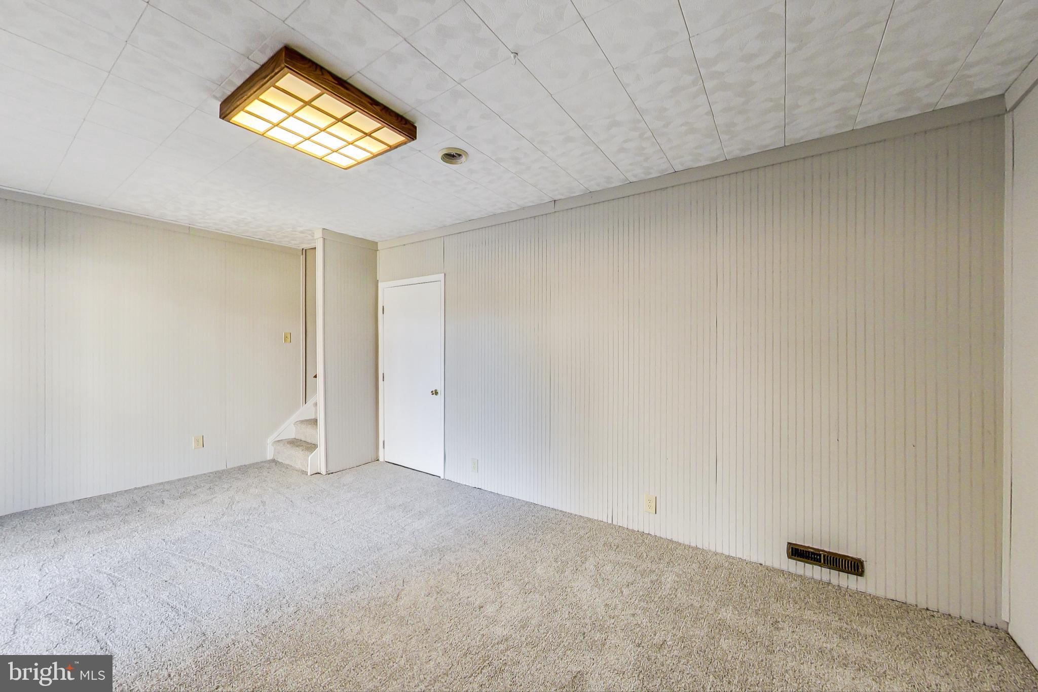 QUAIL HOLLOW - Residential