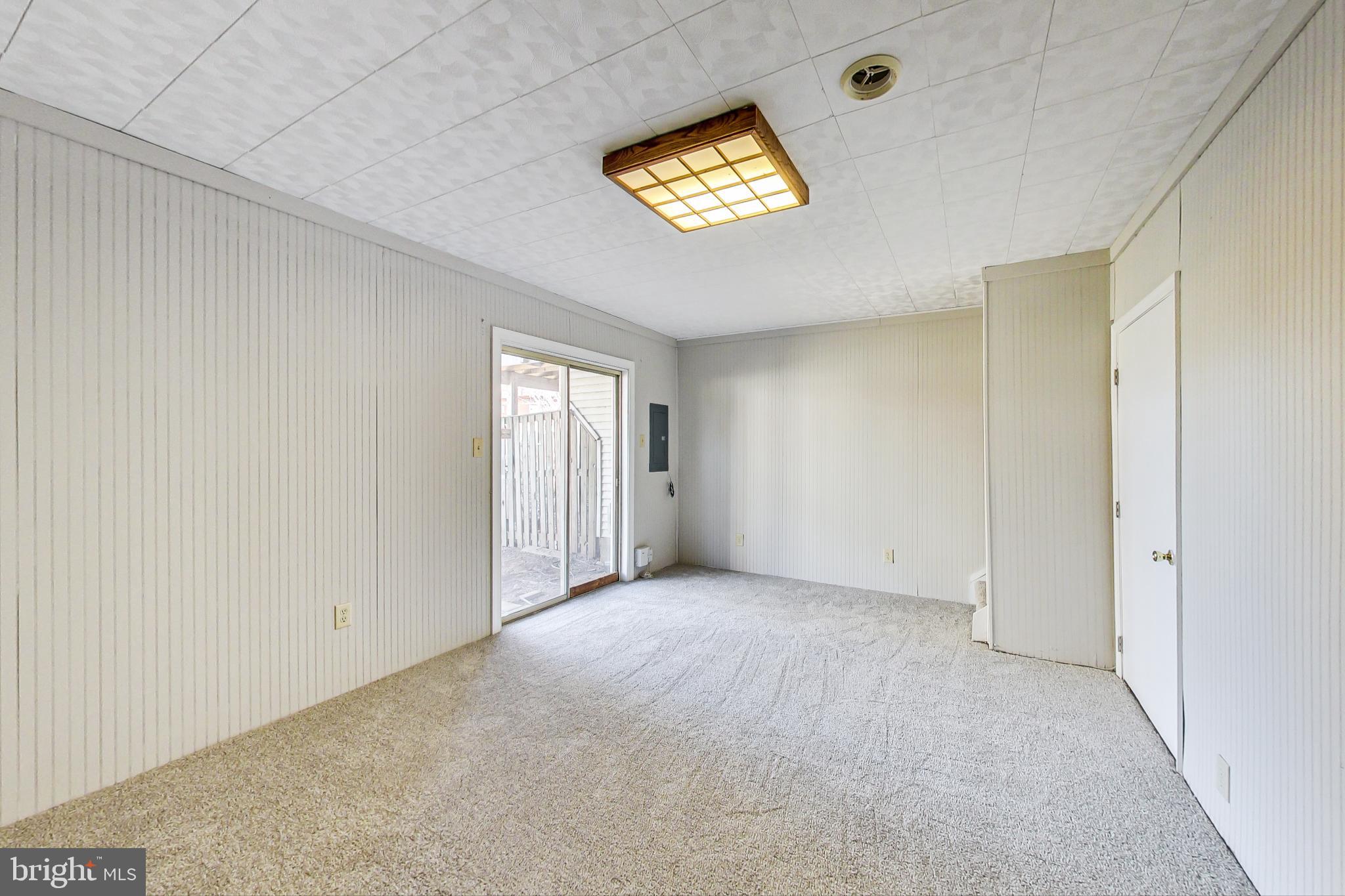 QUAIL HOLLOW - Residential