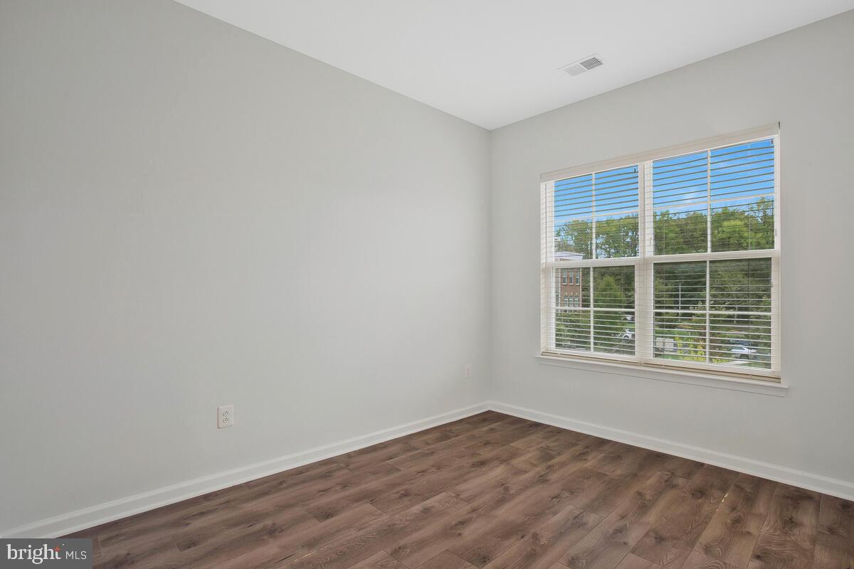 THE BRICK YARD-PLAT 5 DO - Residential Lease