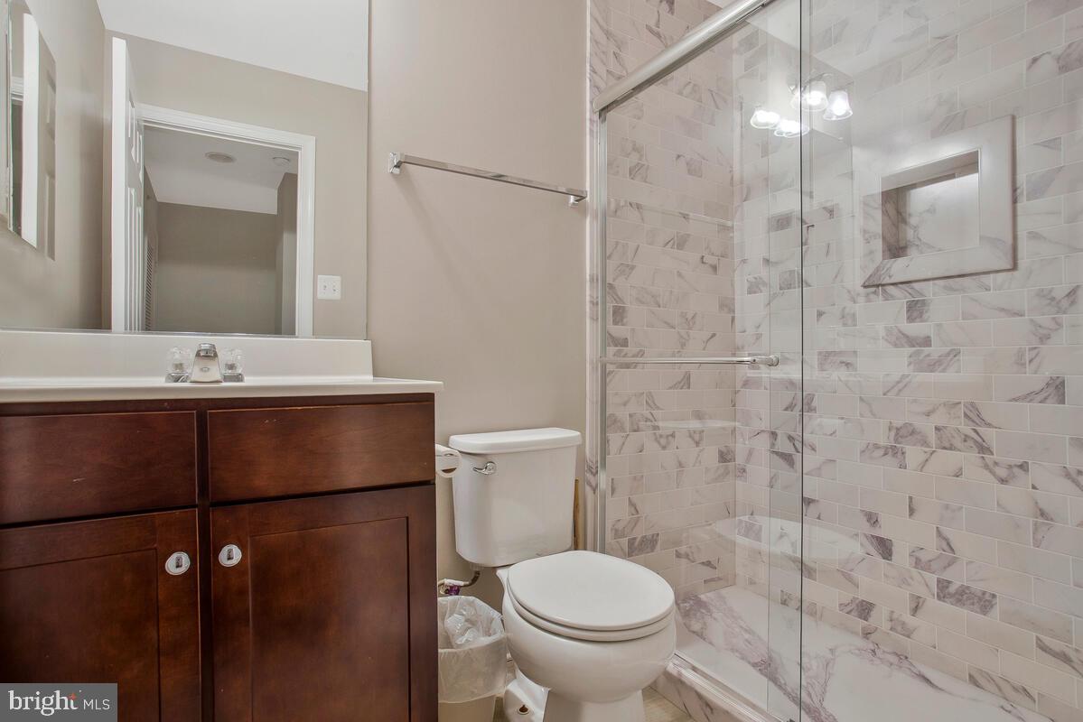 THE BRICK YARD-PLAT 5 DO - Residential Lease