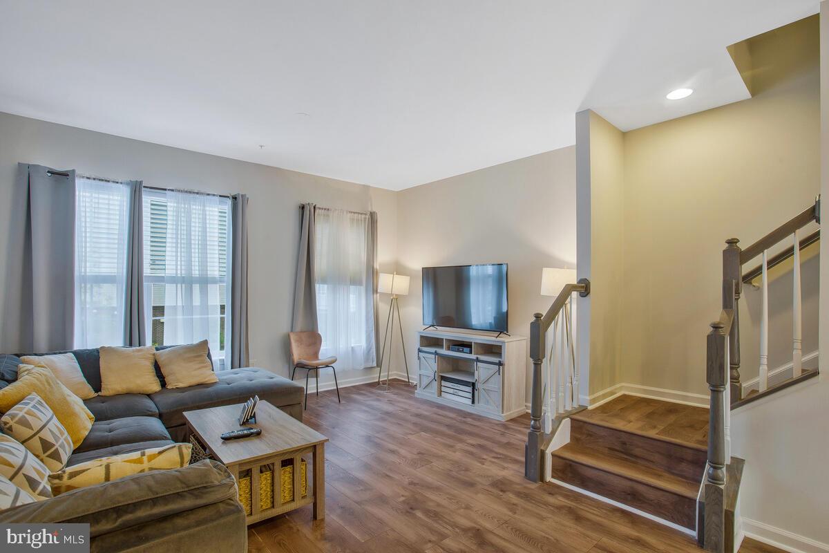 THE BRICK YARD-PLAT 5 DO - Residential Lease