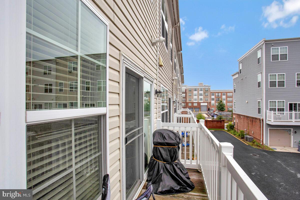 THE BRICK YARD-PLAT 5 DO - Residential Lease