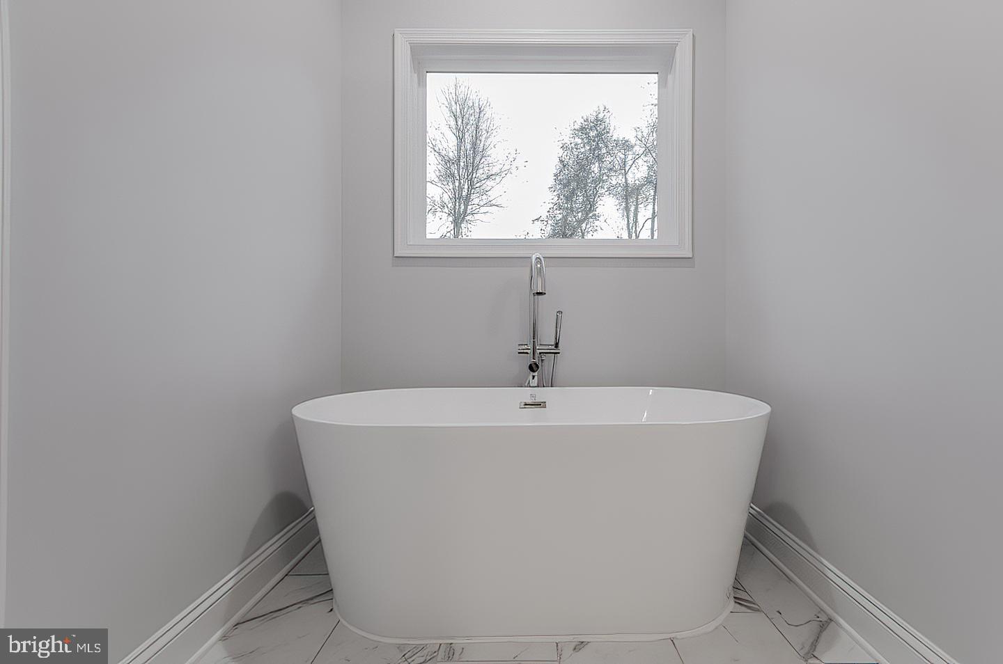 MILTON'S LANDING - Residential