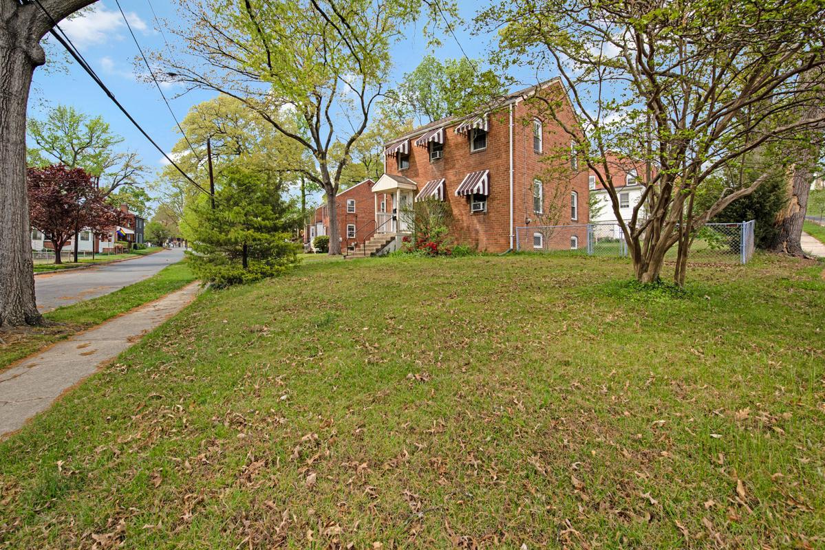 3518 LONGFELLOW STREET