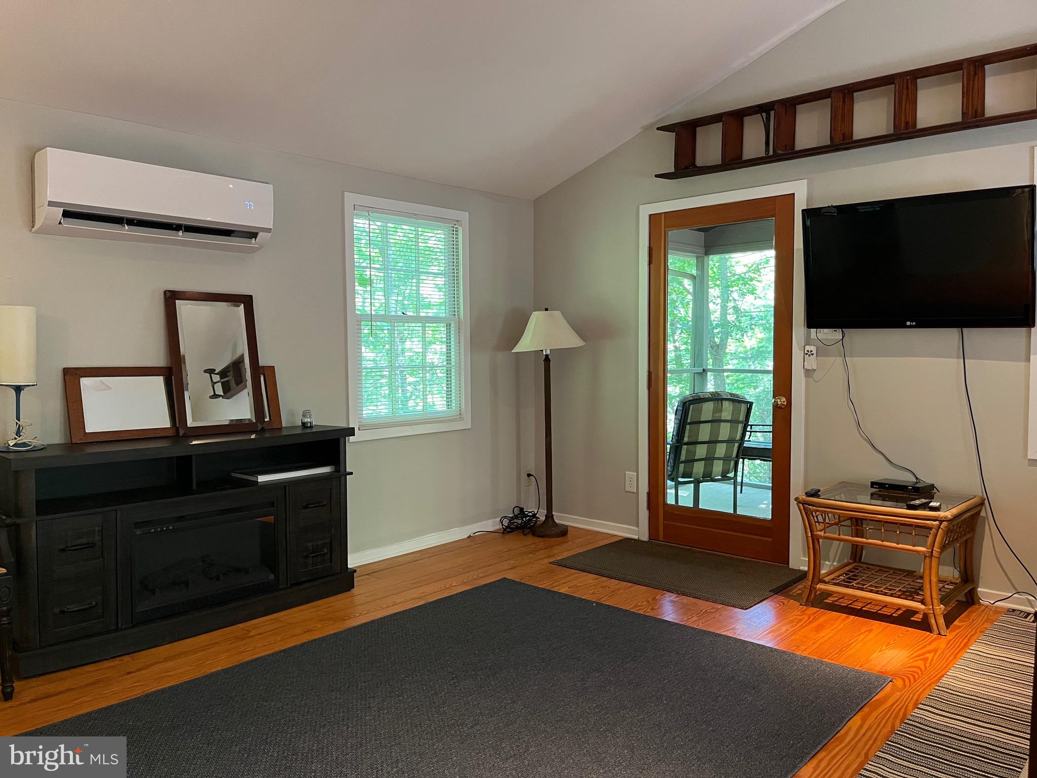535 OLD HOLLOW ROAD