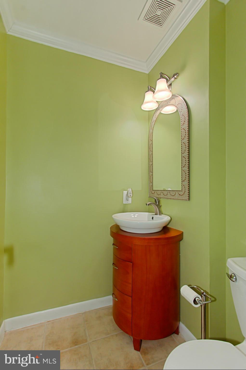 SOUTHAMPTON - Residential Lease