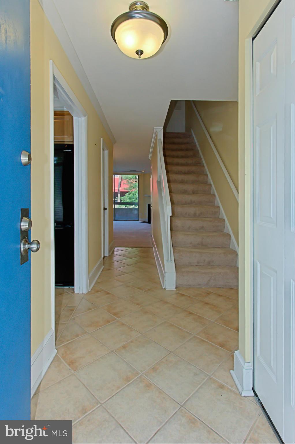SOUTHAMPTON - Residential Lease