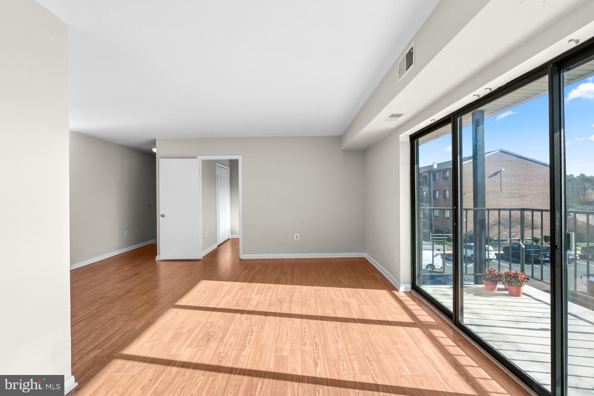 FALLS CHURCH GARDENS - Residential