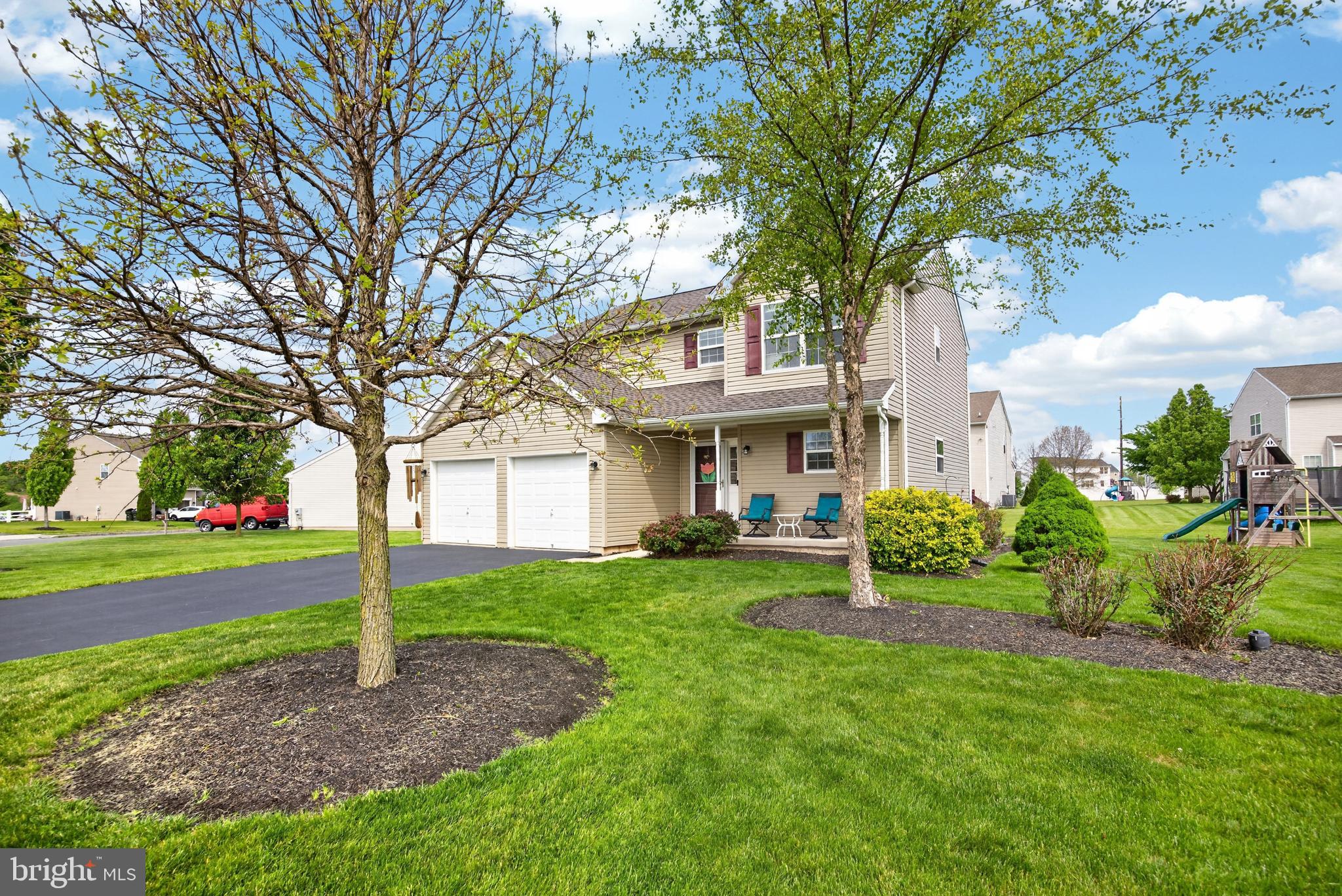 COBBLESTONE CROSSING - Residential