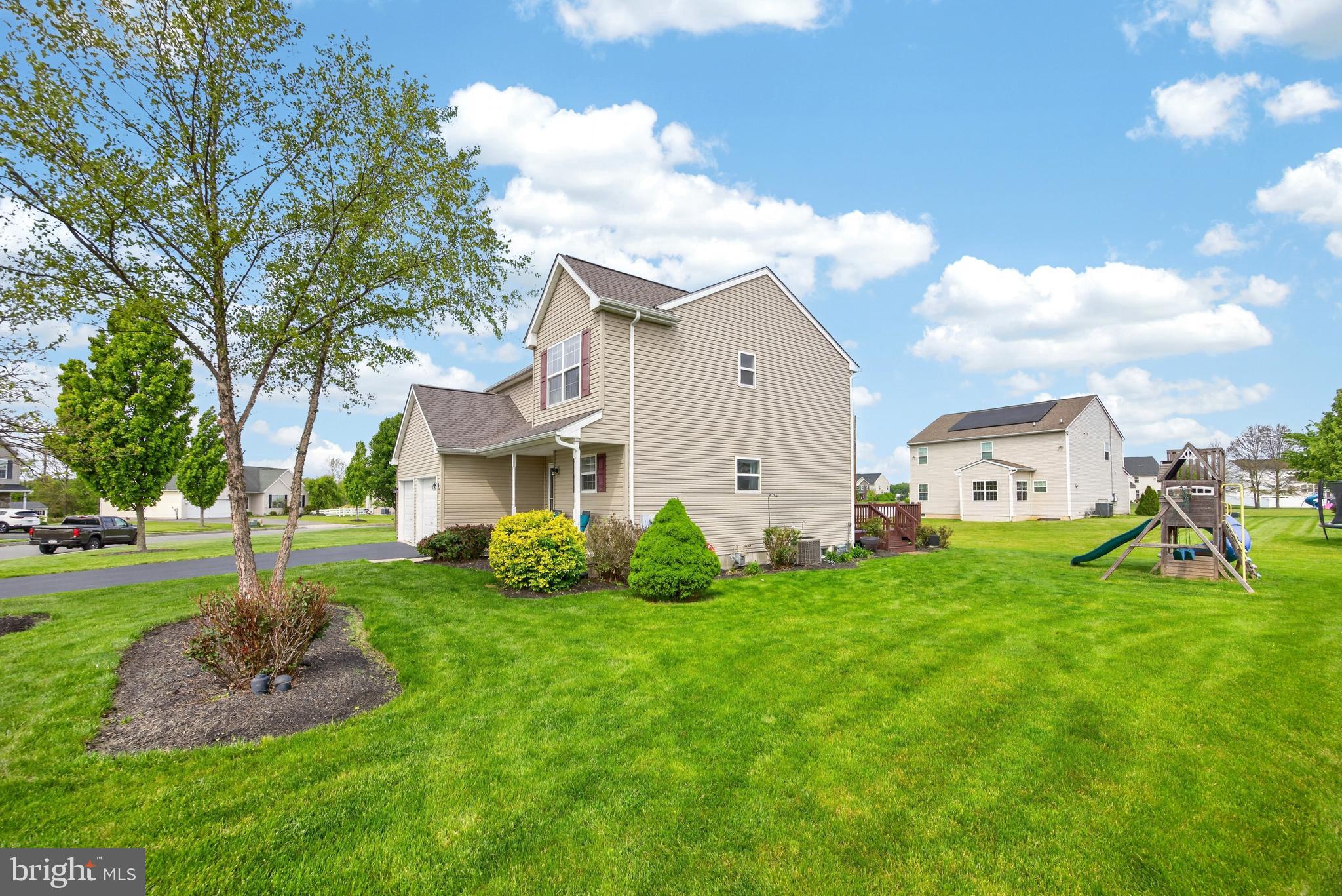 COBBLESTONE CROSSING - Residential
