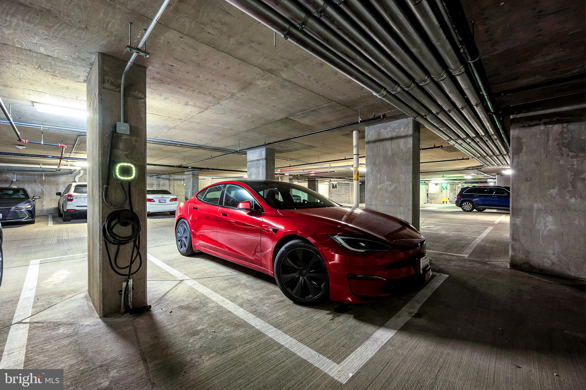 HAMPDEN ROW - Residential