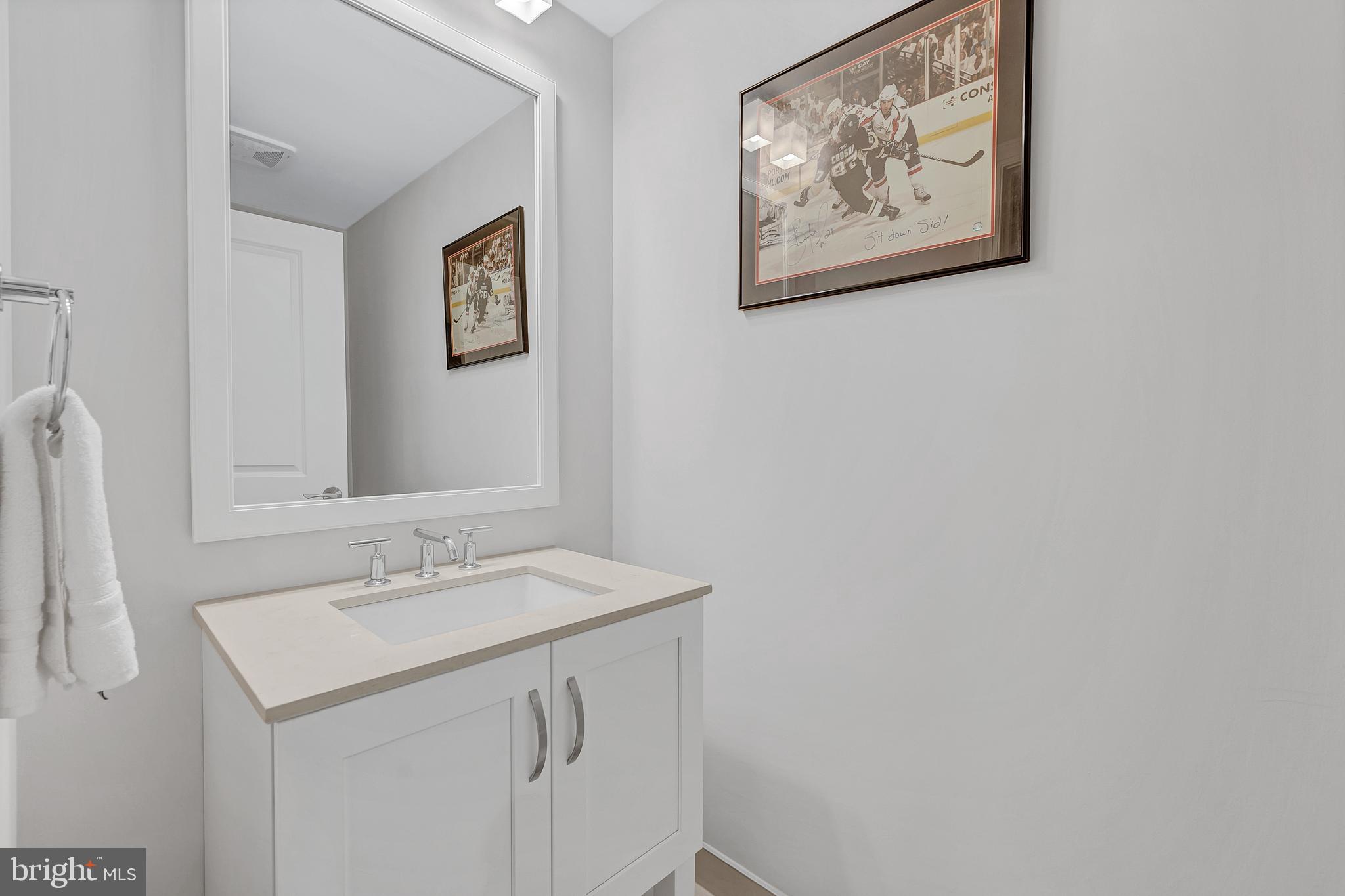 HAMPDEN ROW - Residential