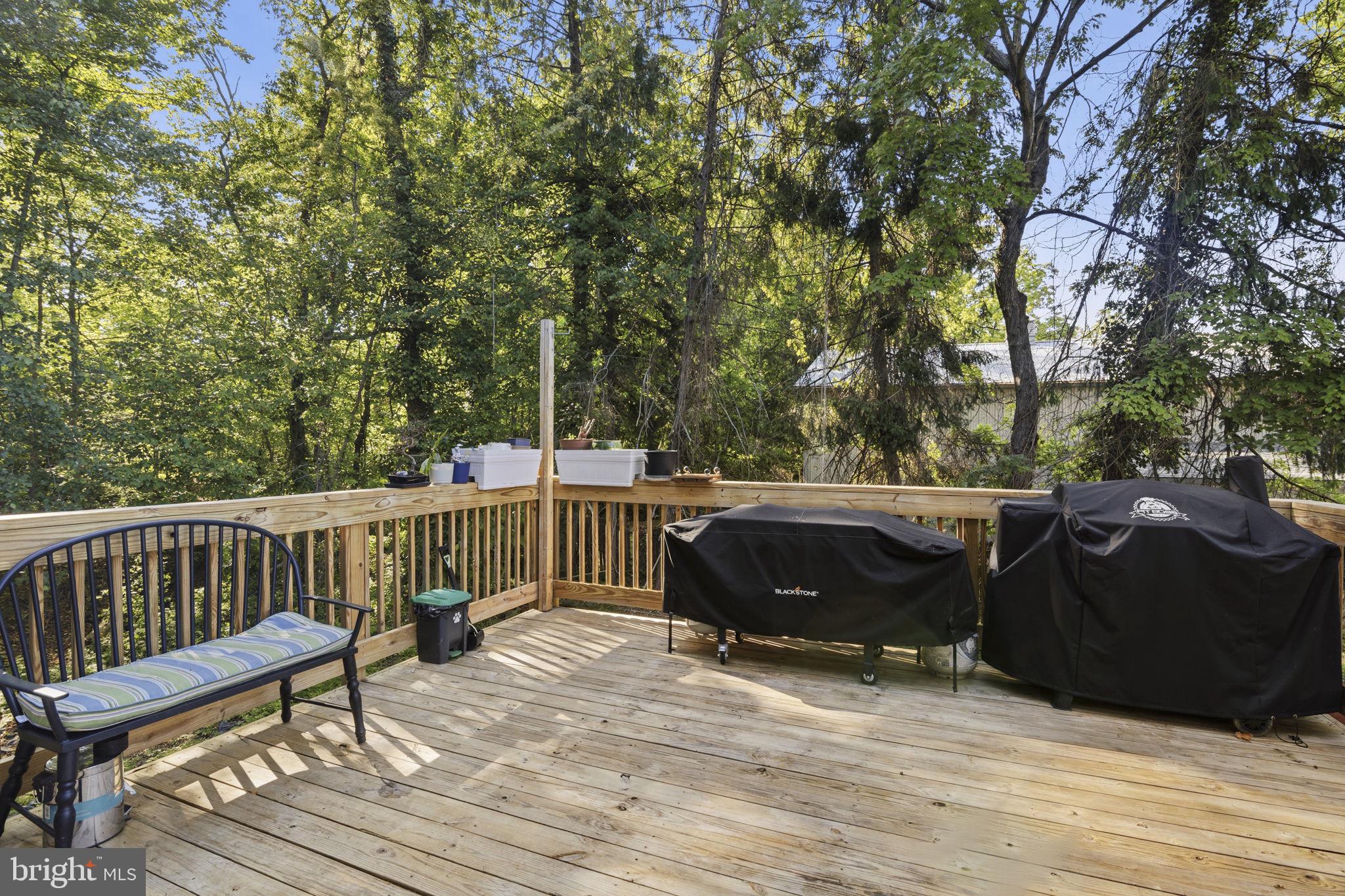 WOODSDALE MANOR - Residential