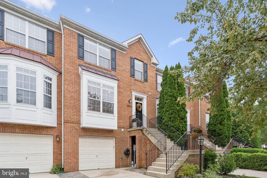 Wonderfully renovated 3BR 2 Full & 2 1/2 BA Brick townhome in sought after South River
Colony! Kitchen features new granite counters, S/S Appliances and HW floors in
kitchen/sunroom/foyer/bath. Main Level just freshly painted with upgraded light fixtures.
Master BR features walk in closet, whirlpool tub, separate shower and double vanity. LL
includes rec room with FP, 1/2 BA & 1 car garage. Roof- 2017, Water Heater- 2019.
Community Pool is located directly behind the home along with tennis courts and
playground.
Very convenient to shopping and restaurants which are all within walking distance.