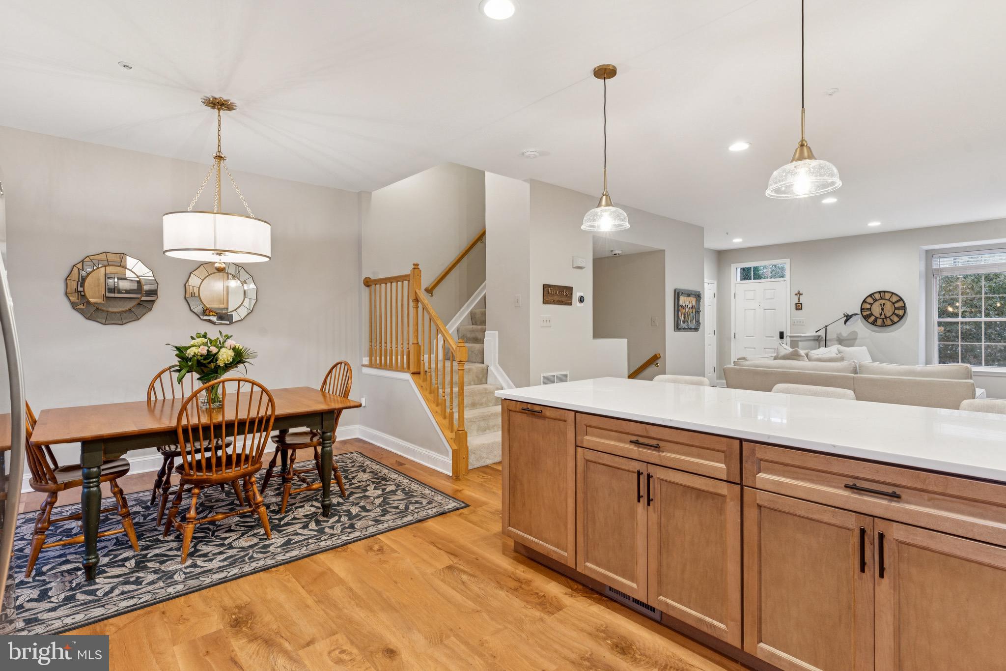 SOUTH RIVER COLONY - Residential