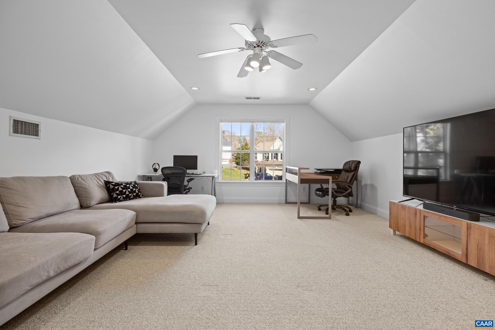 FOREST LAKES SOUTH - Residential