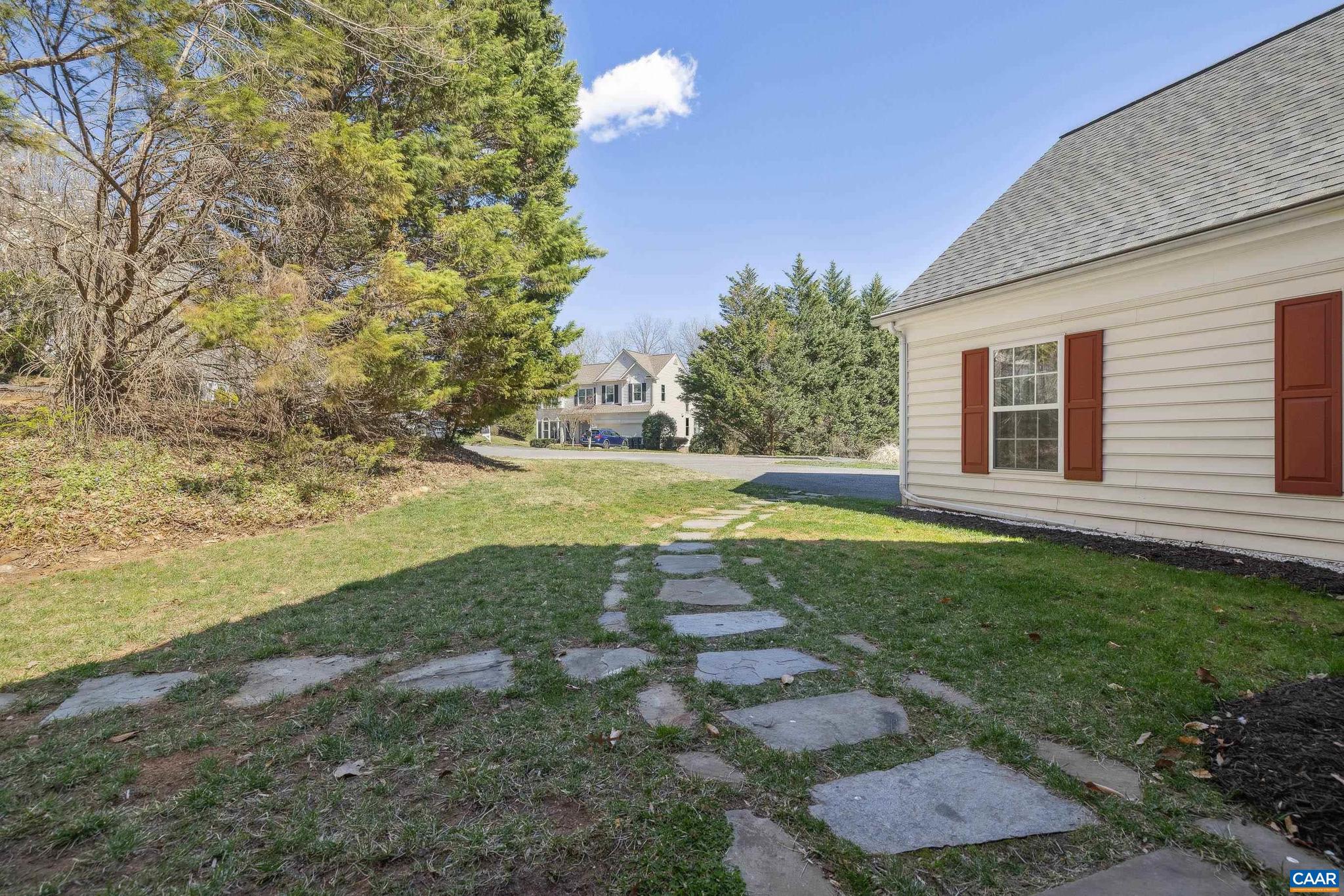 FOREST LAKES SOUTH - Residential