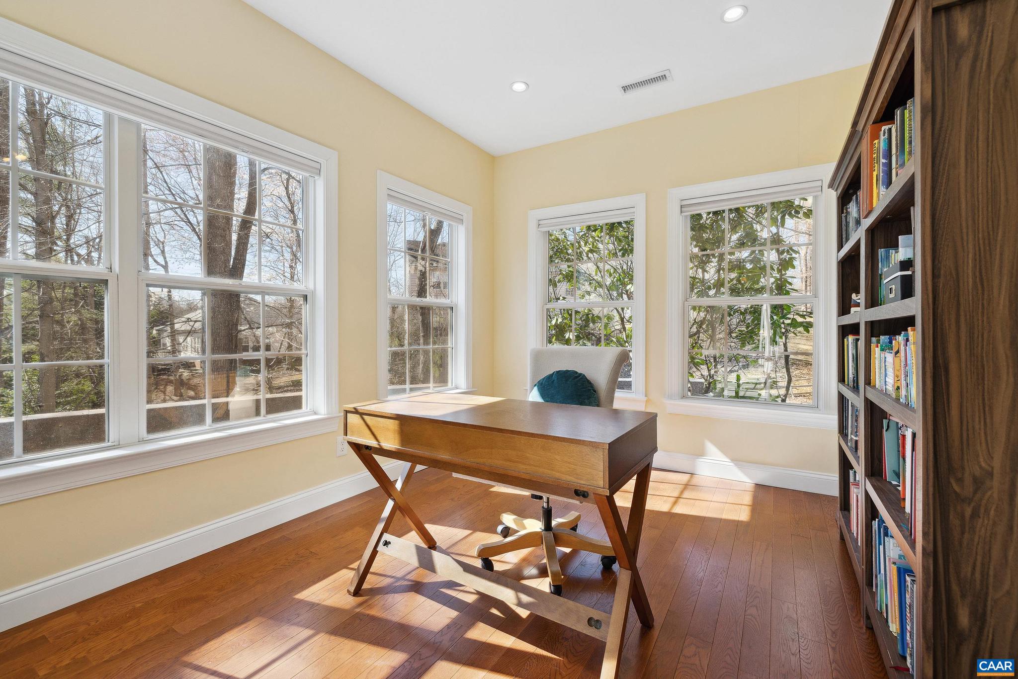 FOREST LAKES SOUTH - Residential