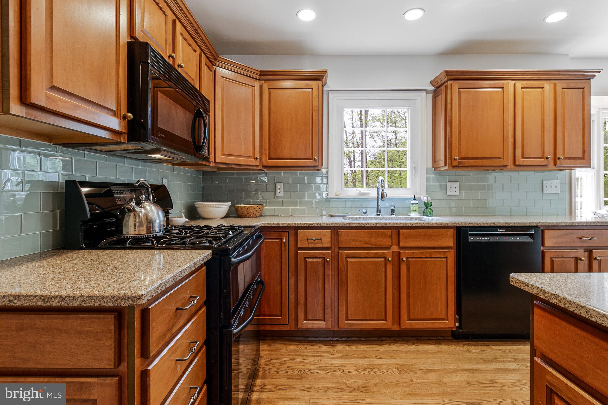 CHAPEL SQUARE - Residential