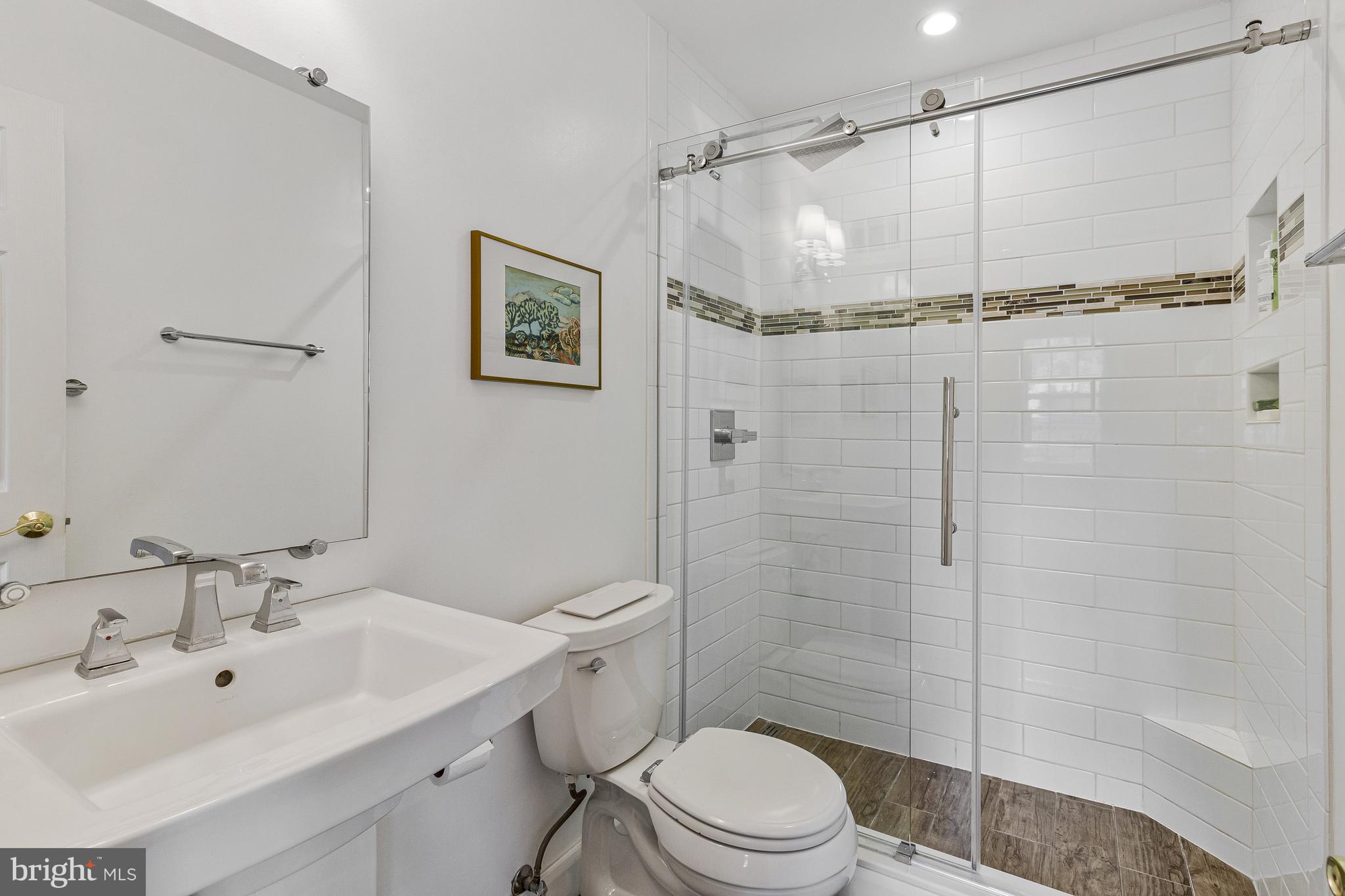 CHAPEL SQUARE - Residential