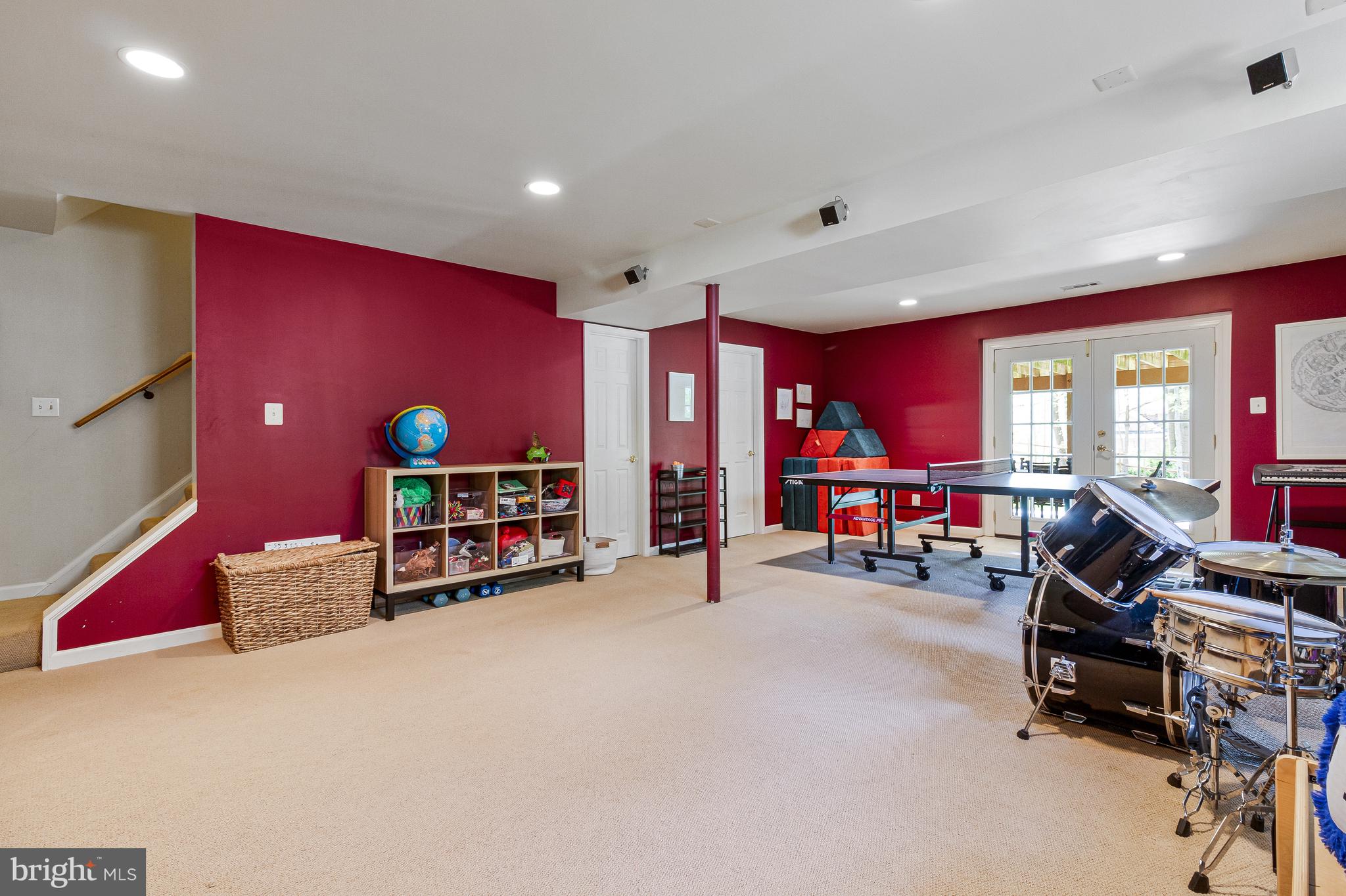 CHAPEL SQUARE - Residential