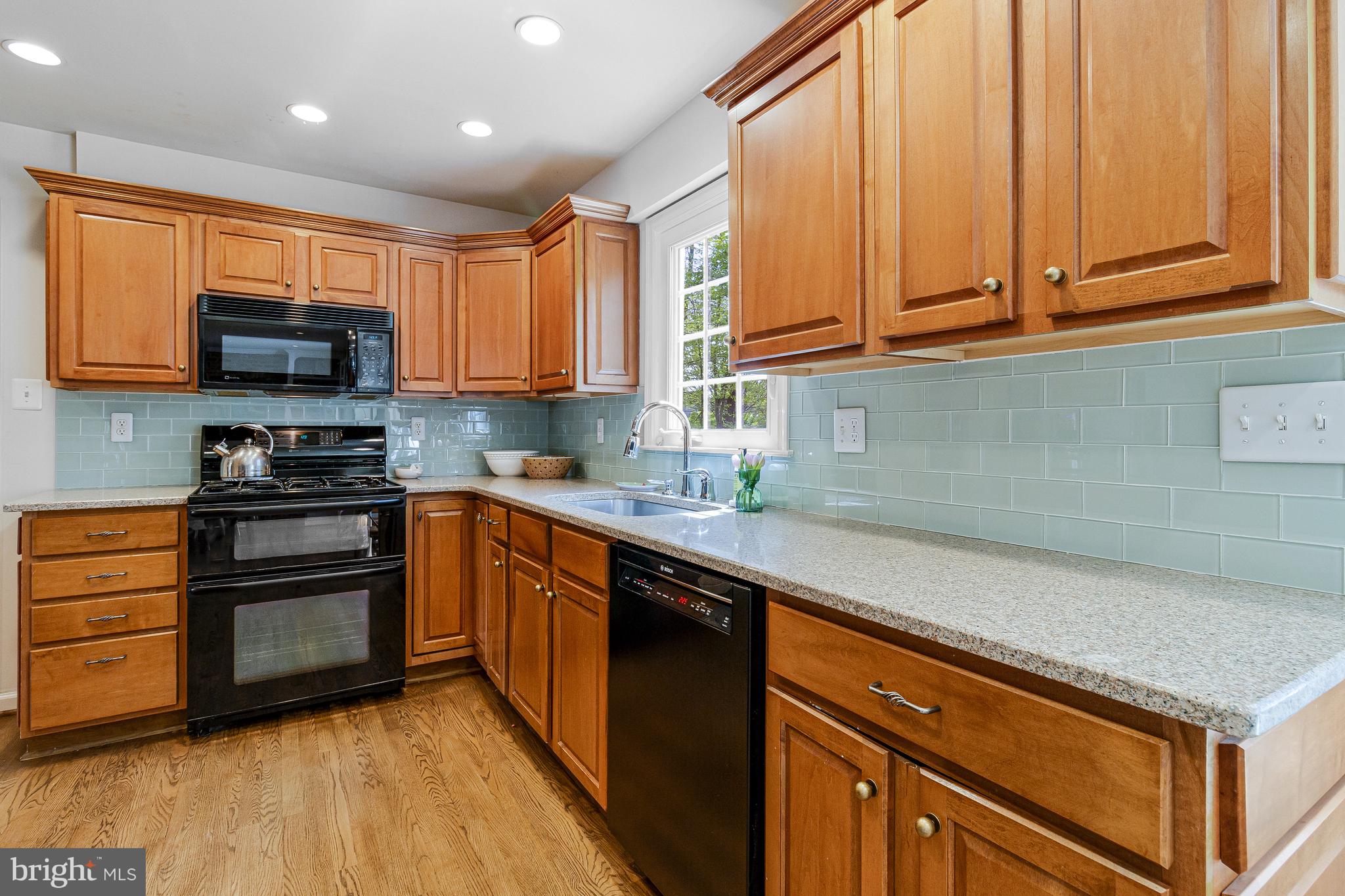 CHAPEL SQUARE - Residential