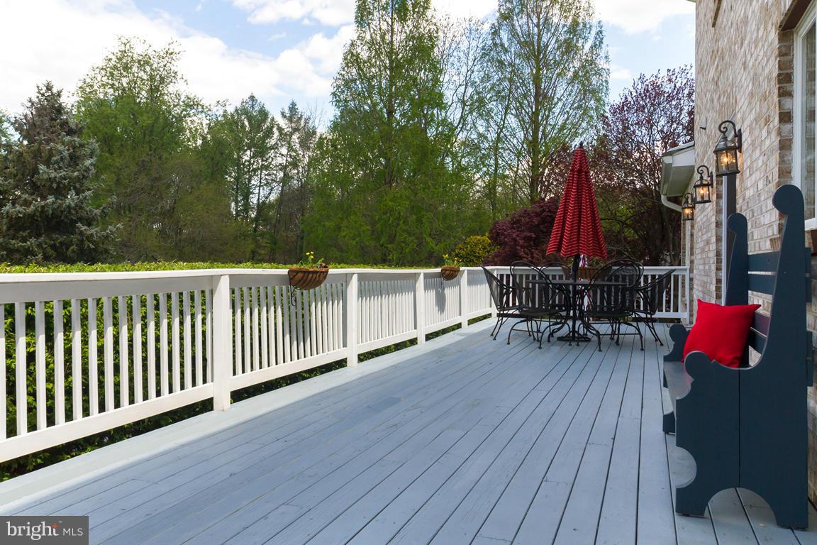 KENMAR MANOR - Residential