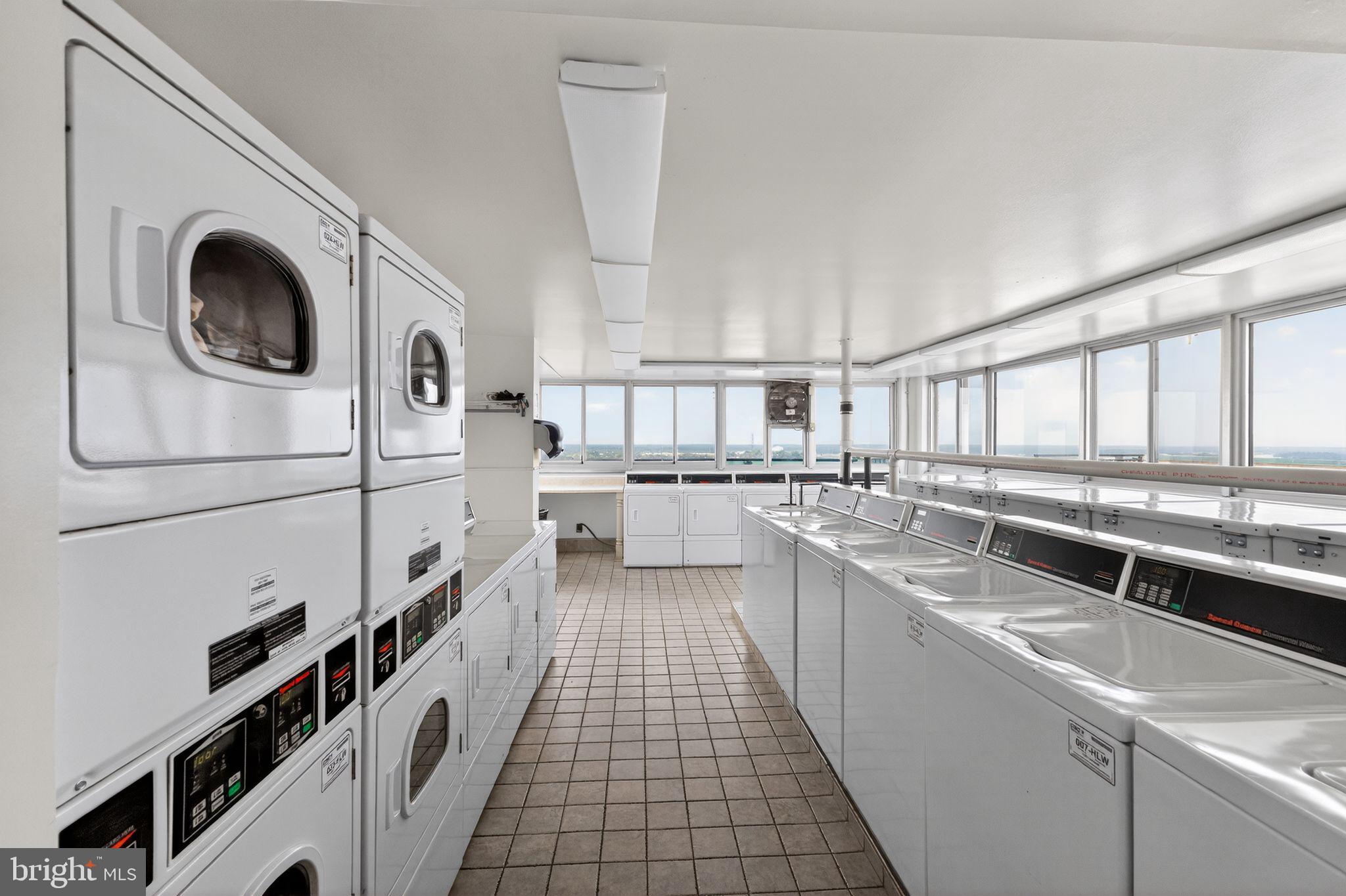 WASHINGTON TOWER - Residential