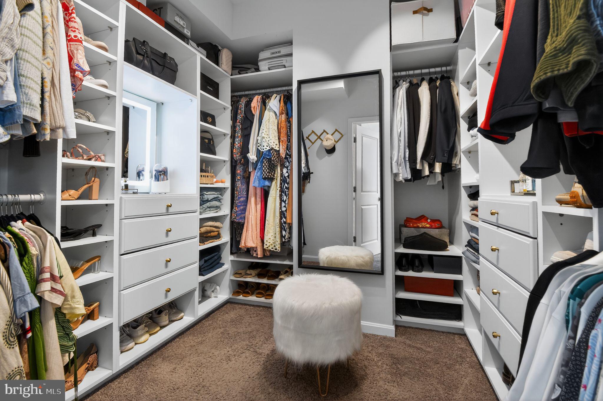 THE COVE - Residential