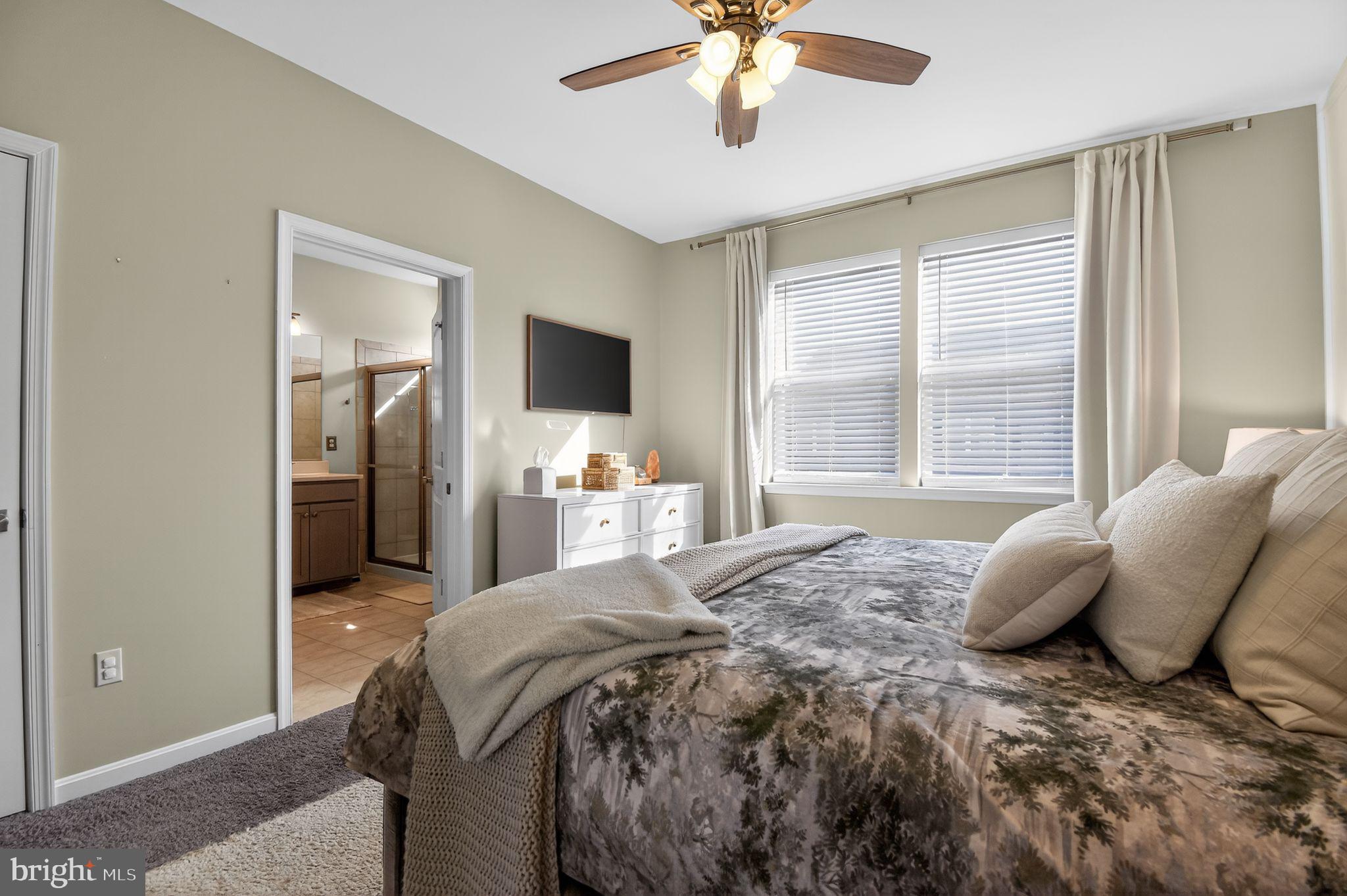 THE COVE - Residential