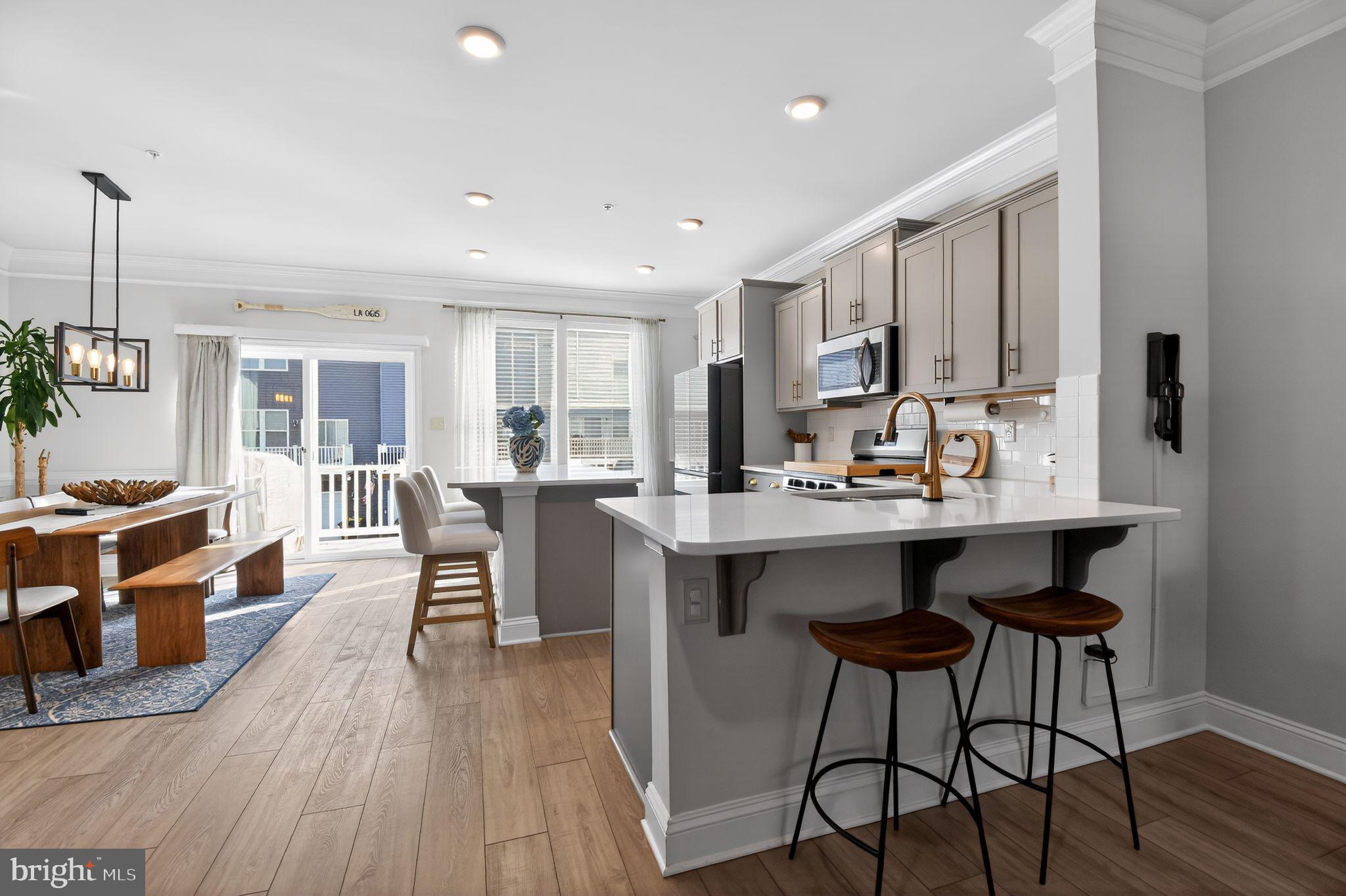 THE COVE - Residential