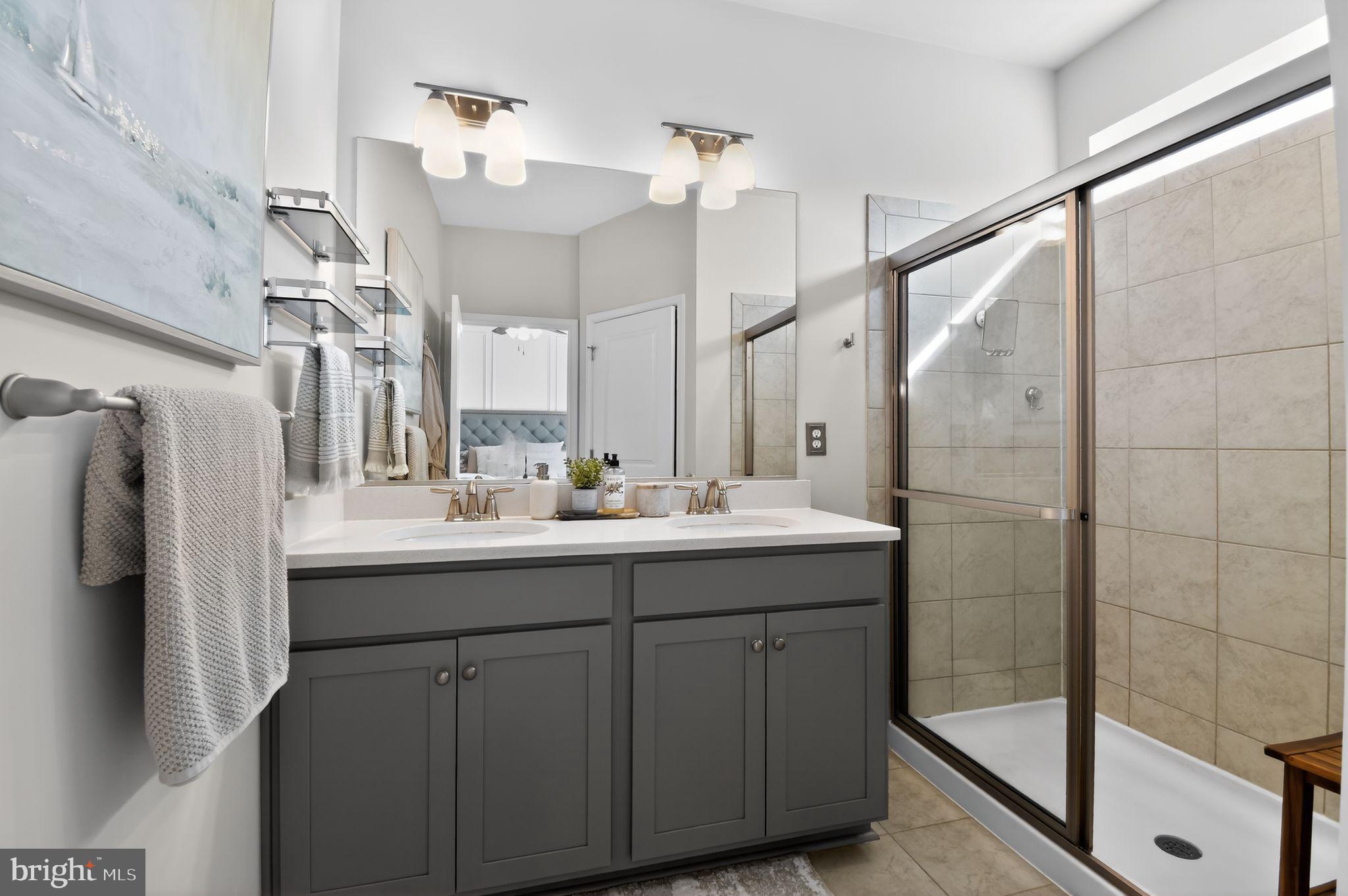 THE COVE - Residential