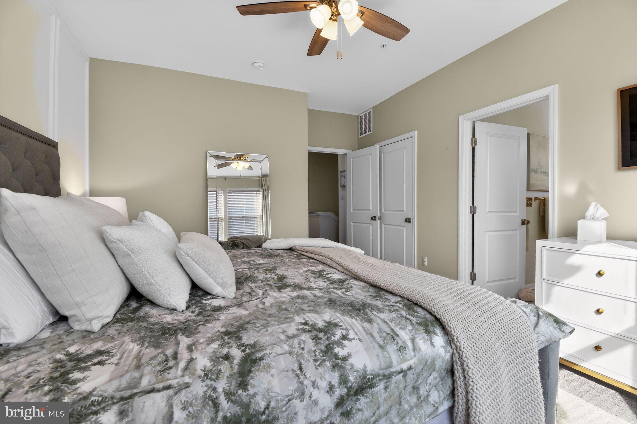 THE COVE - Residential