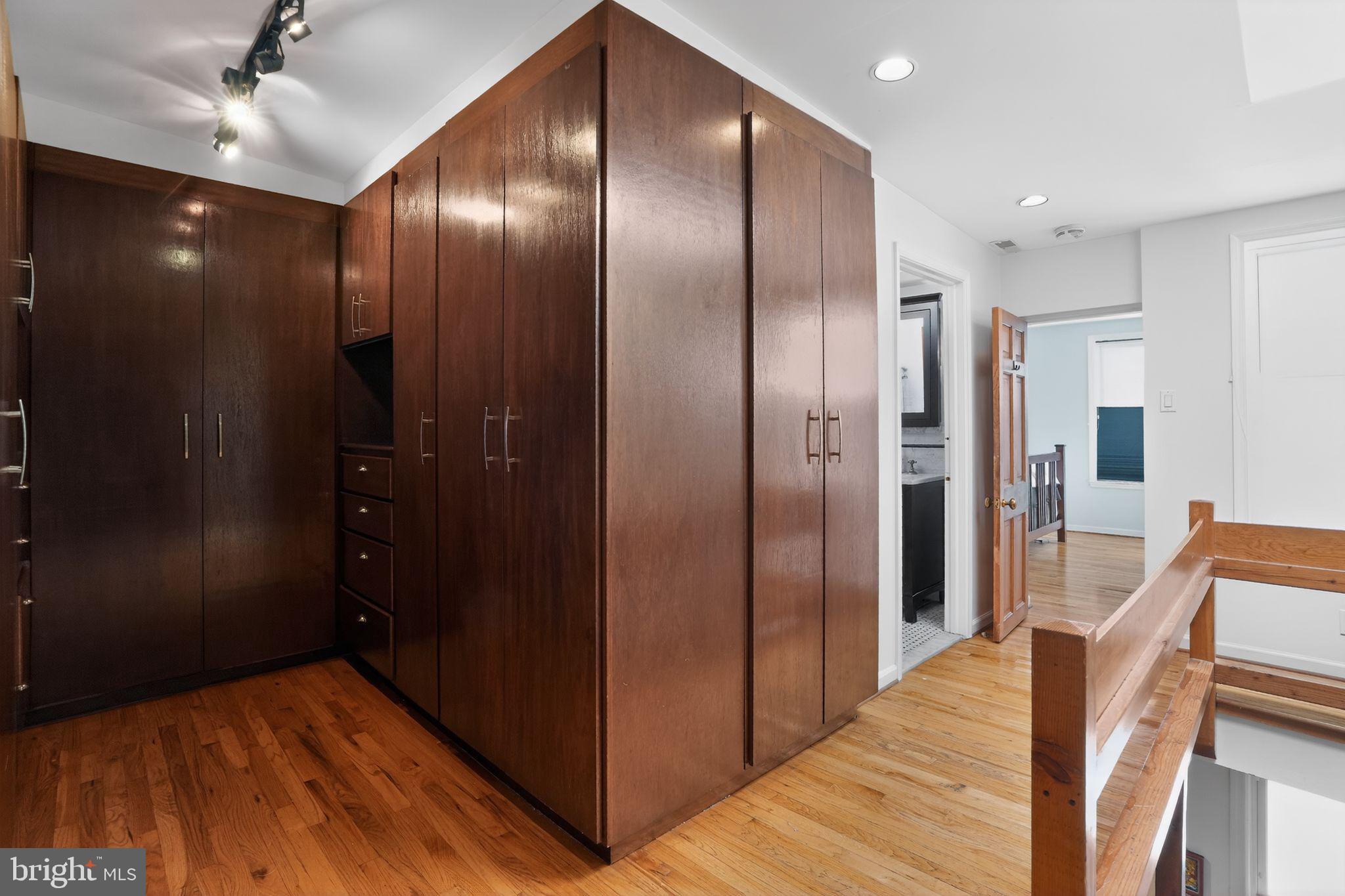 BELLA VISTA - Residential