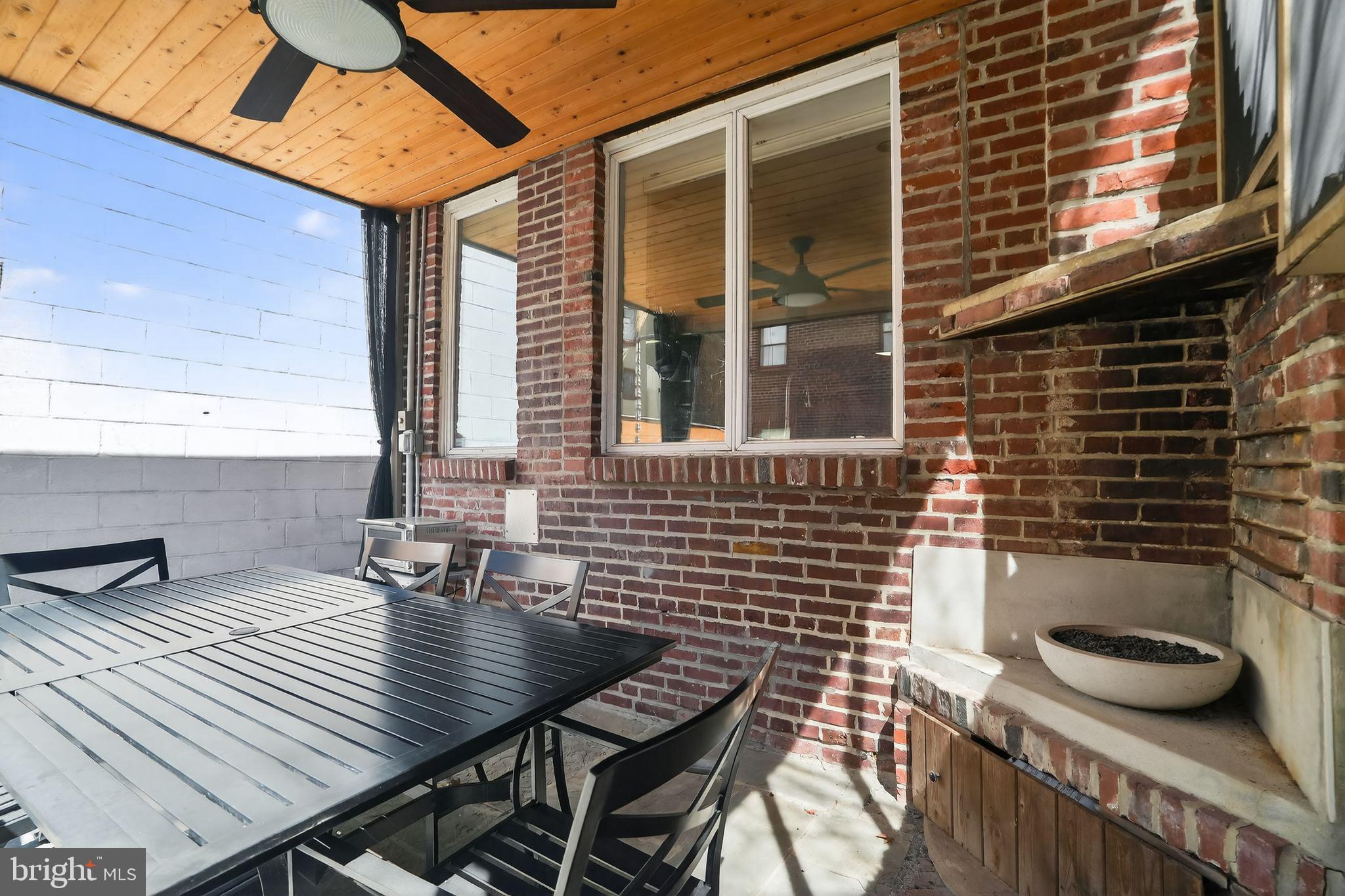 BELLA VISTA - Residential