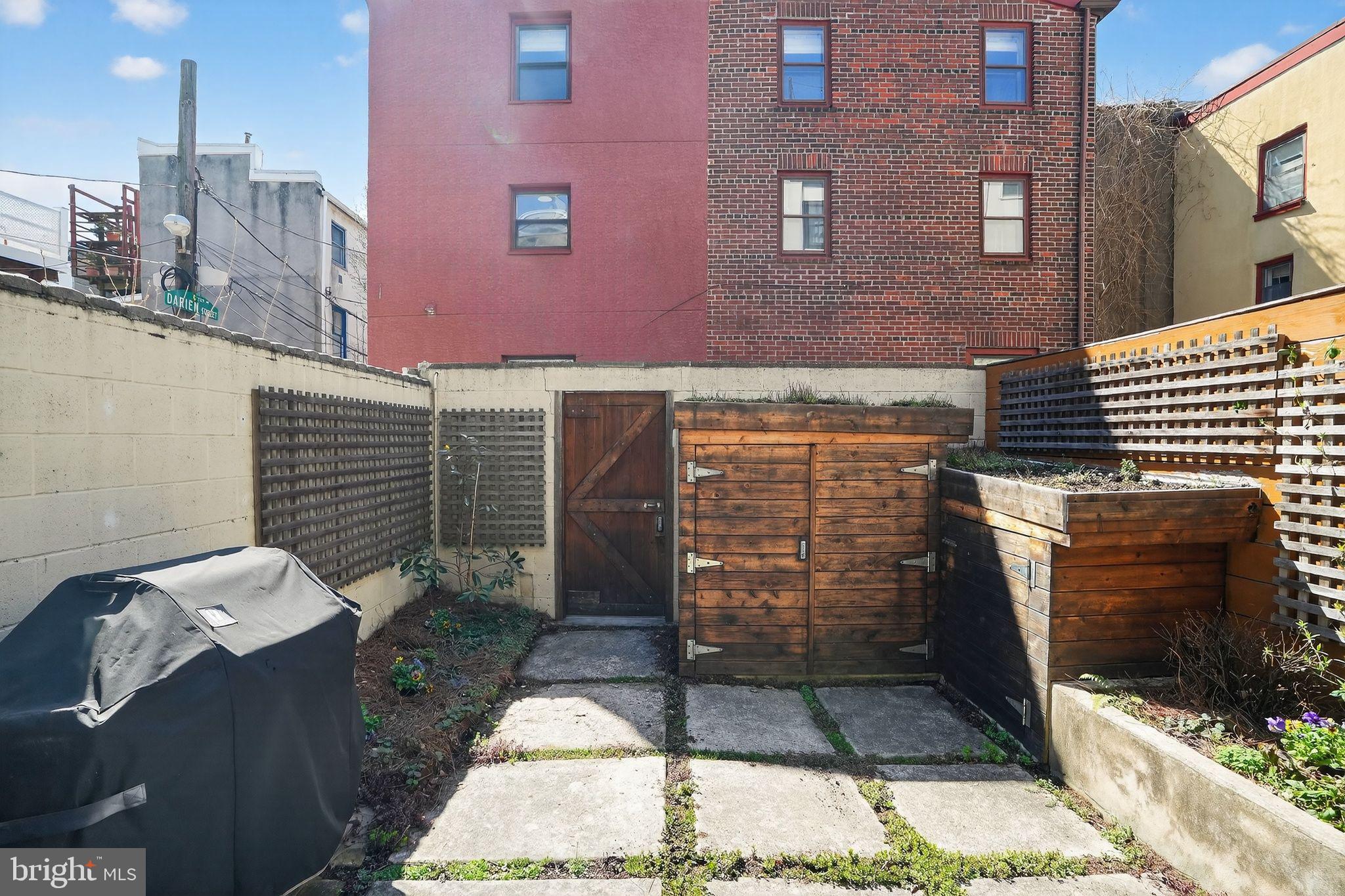 BELLA VISTA - Residential