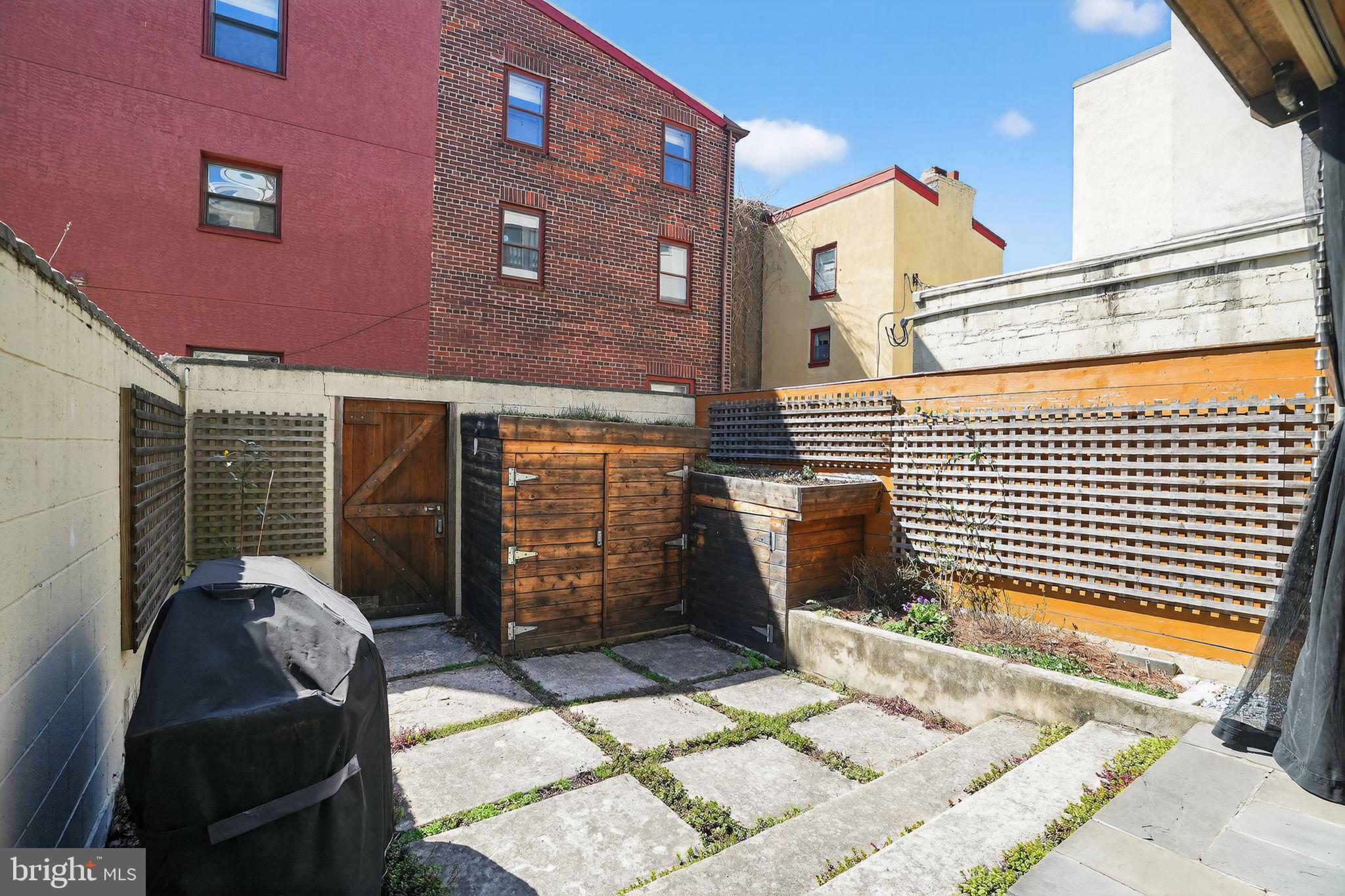 BELLA VISTA - Residential