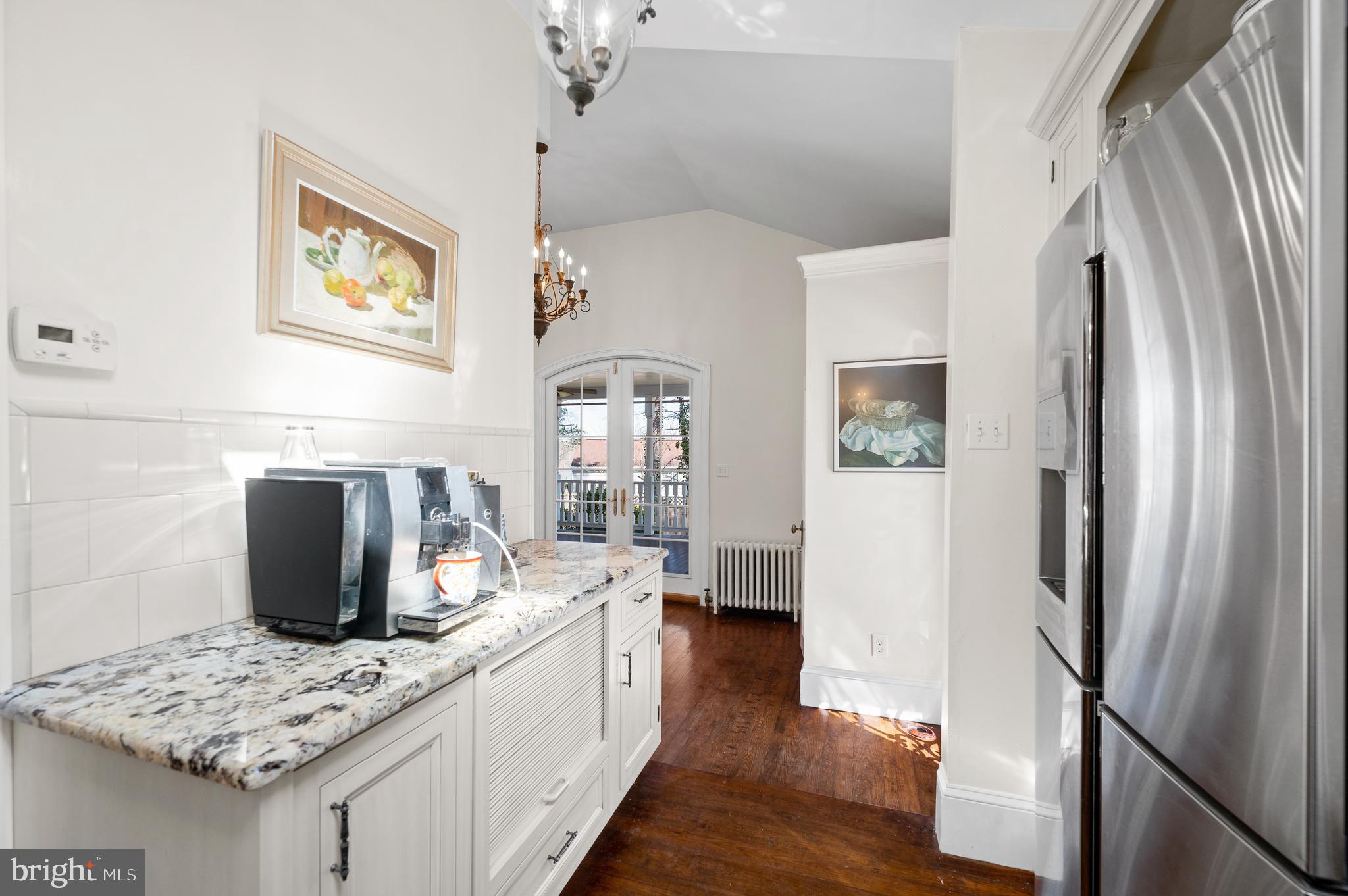 GREYTHORNE WOODS - Residential