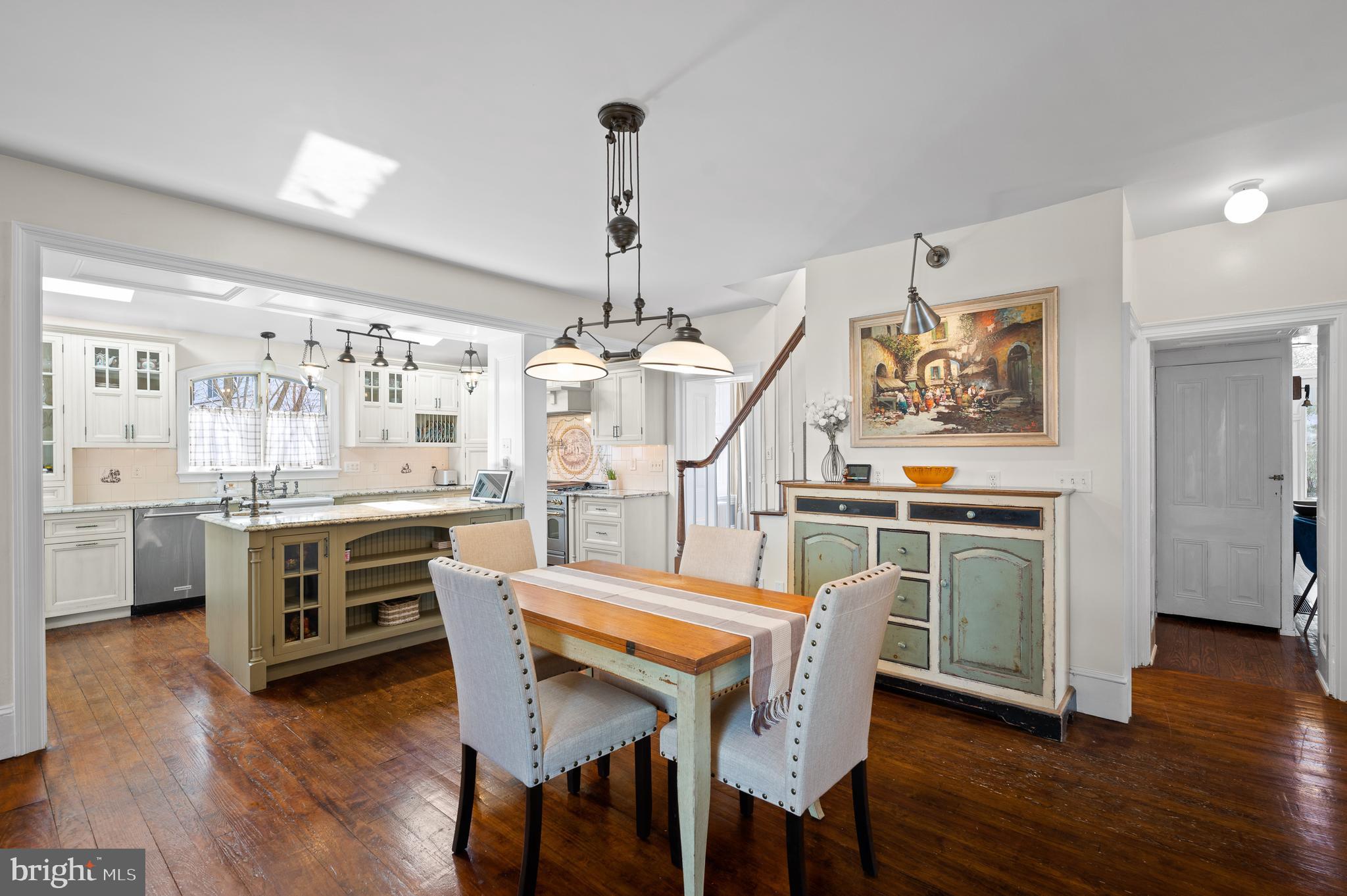 GREYTHORNE WOODS - Residential