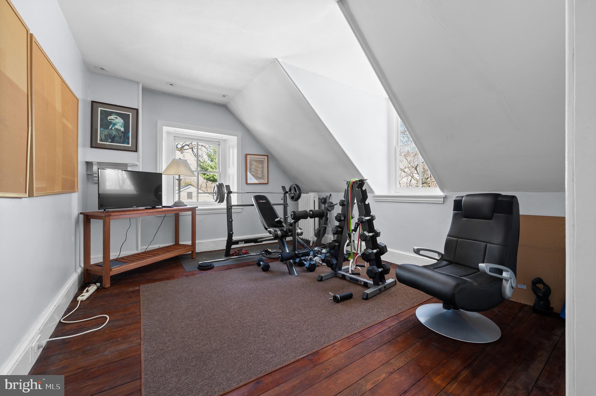 GREYTHORNE WOODS - Residential