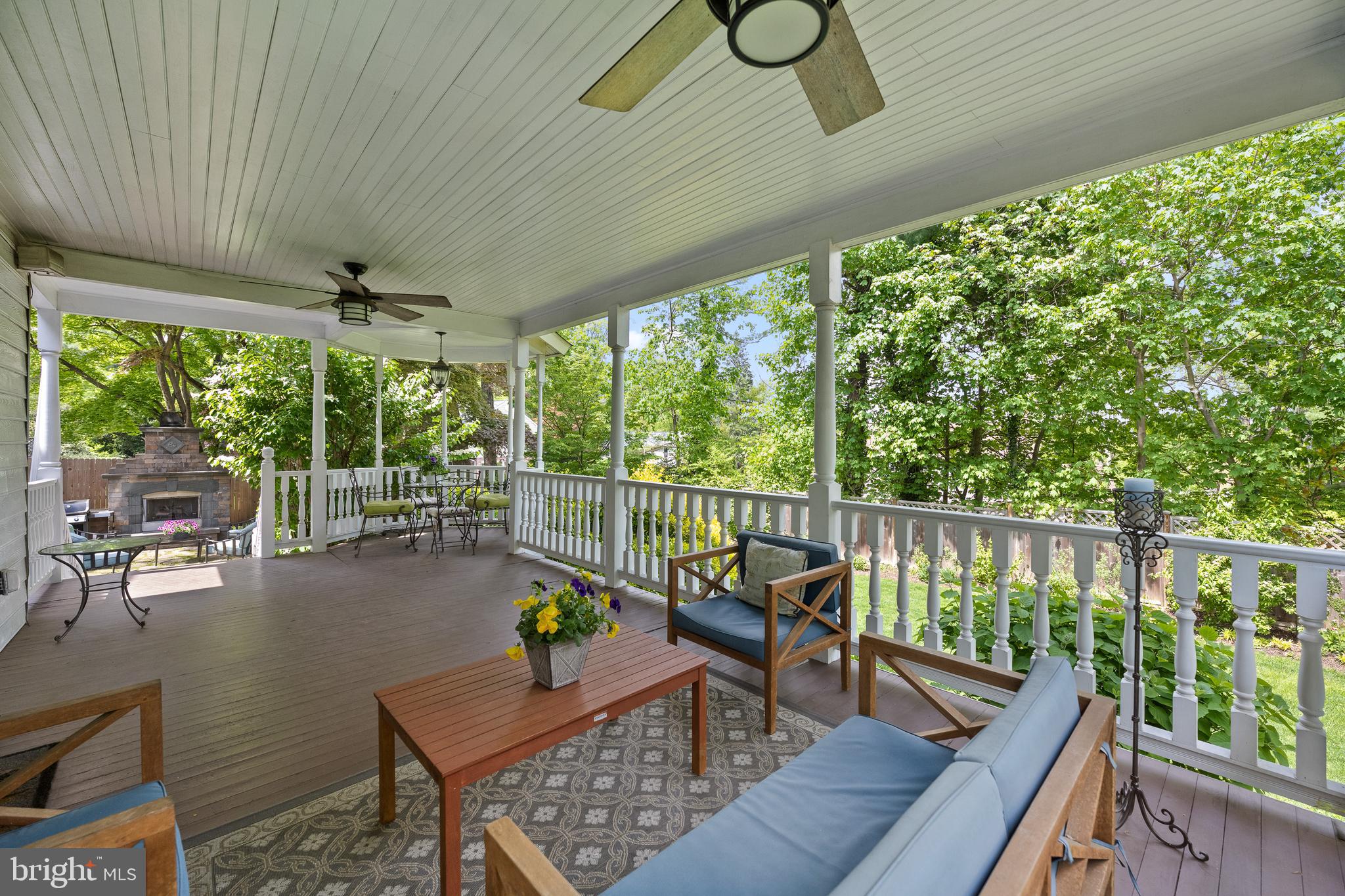 GREYTHORNE WOODS - Residential