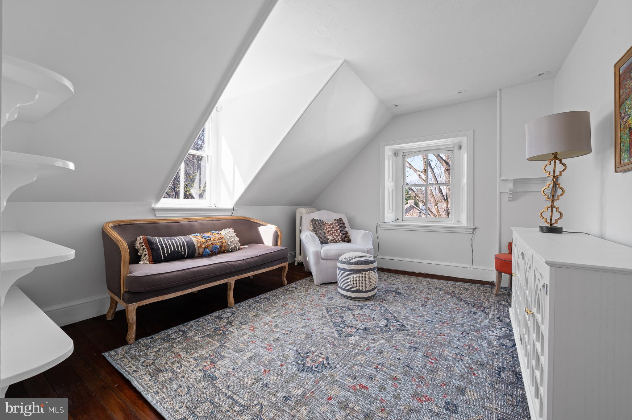 GREYTHORNE WOODS - Residential